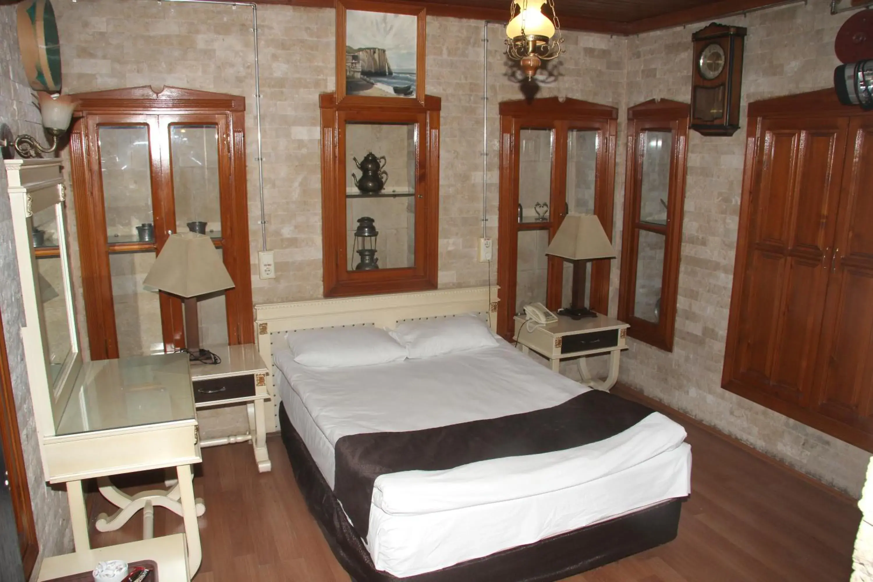 Bed in Zeynep Hanim Konagi Bed in Zeynep Hanim Konagi