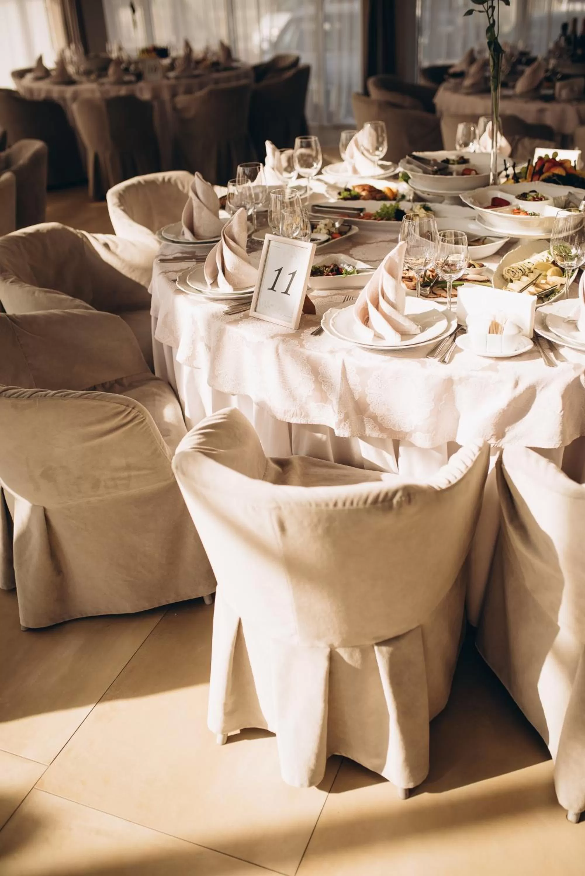 Restaurant/places to eat, Banquet Facilities in Rivoli Hotel