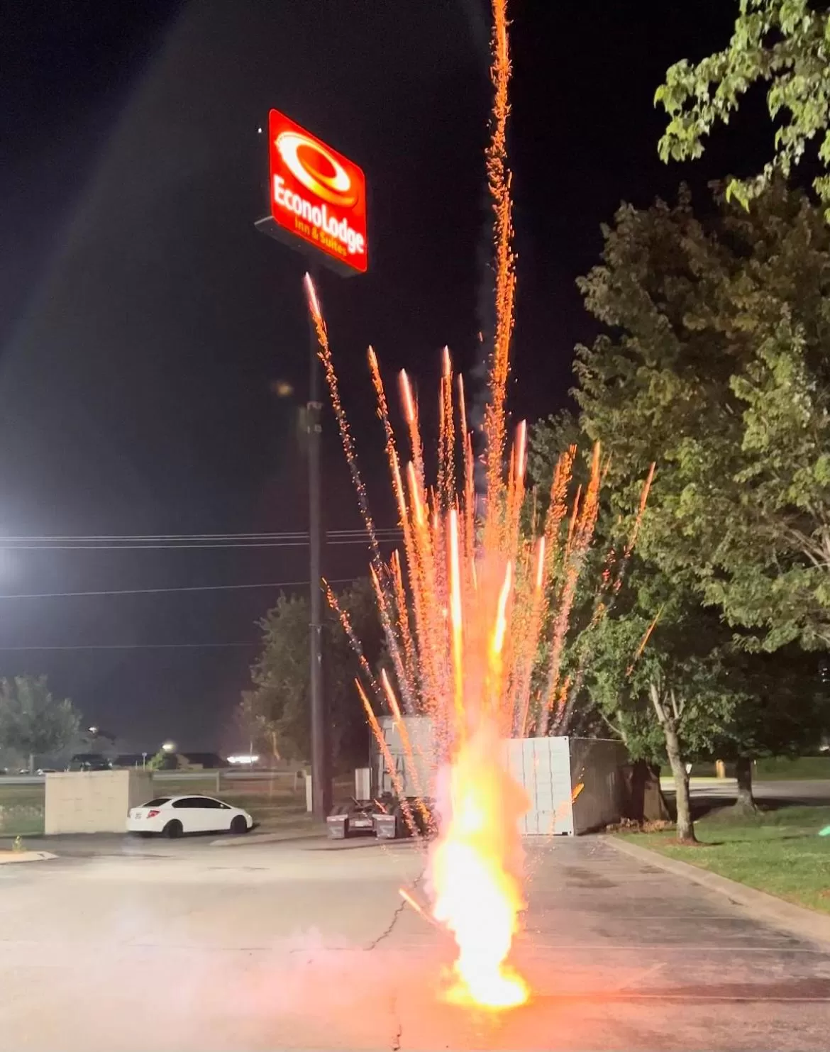 Property building in Econo Lodge Inn & Suites Murfreesboro Shopping District