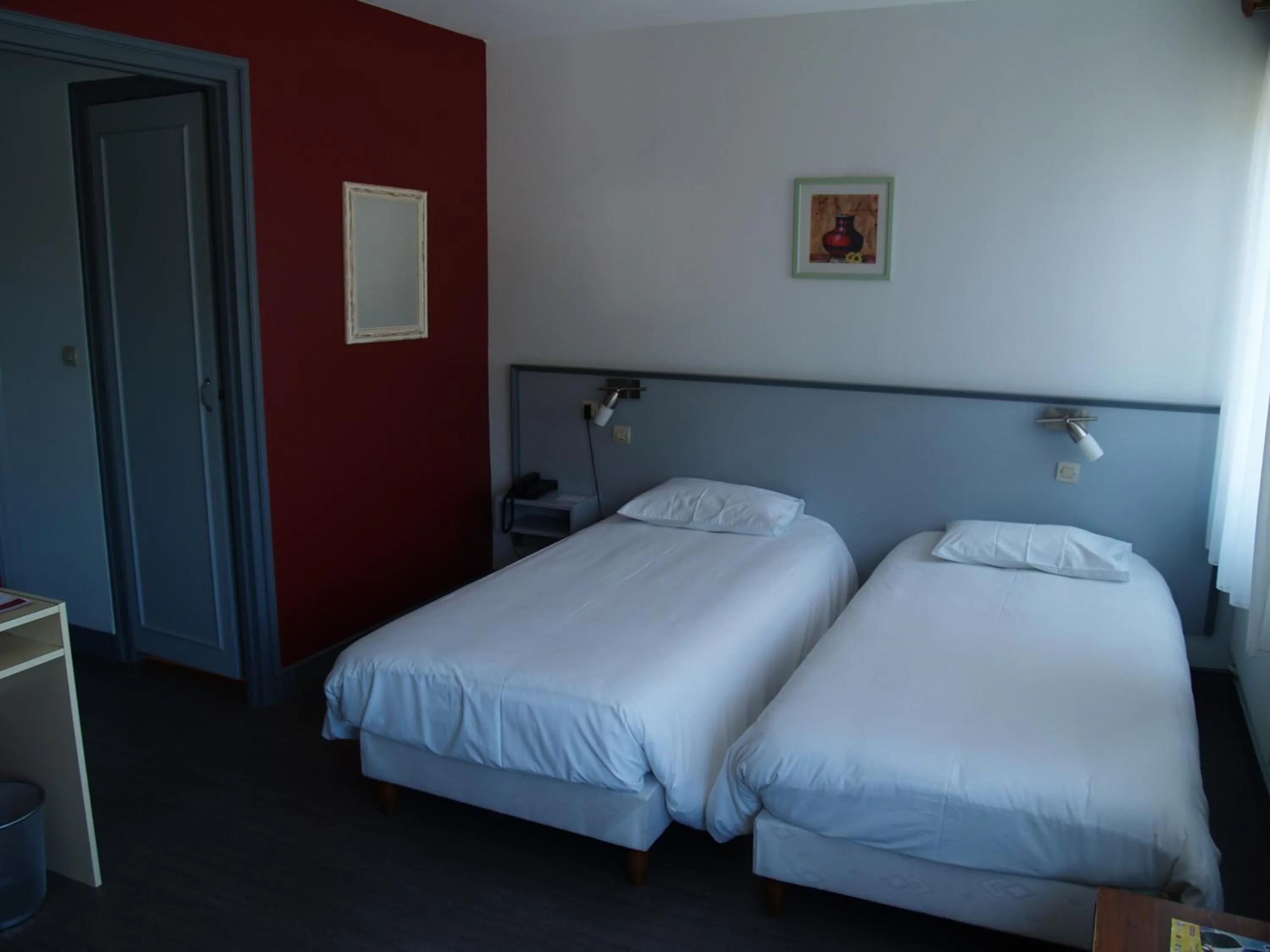 Photo of the whole room, Bed in Le Relais Vauban