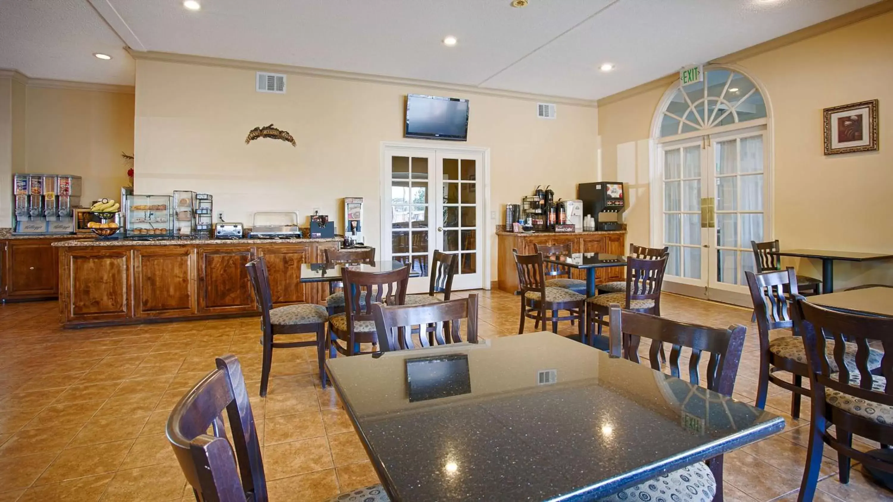 Restaurant/Places to Eat in Best Western Plus Hill House