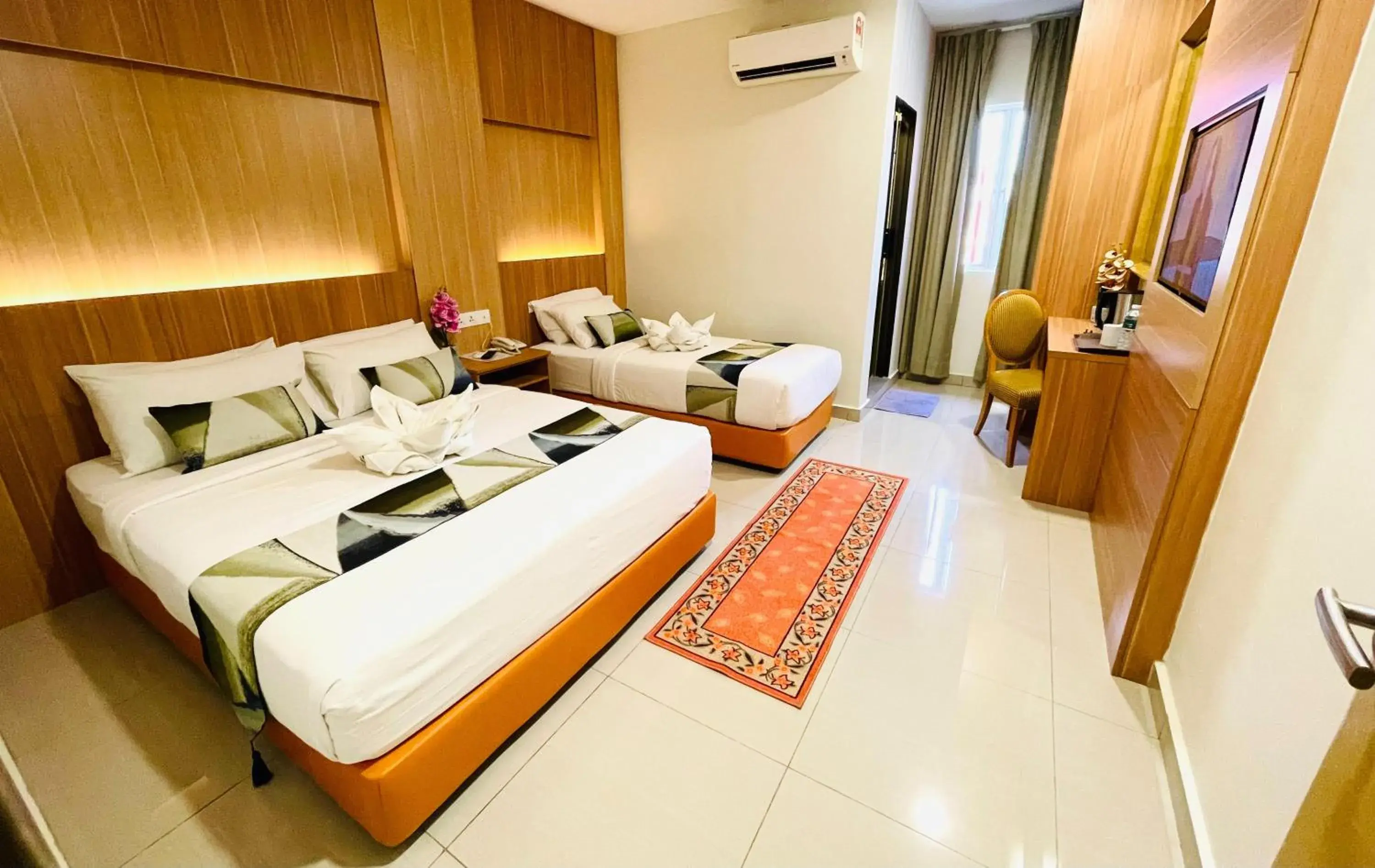 Bed, Bathroom in Easy Hotel KL Sentral