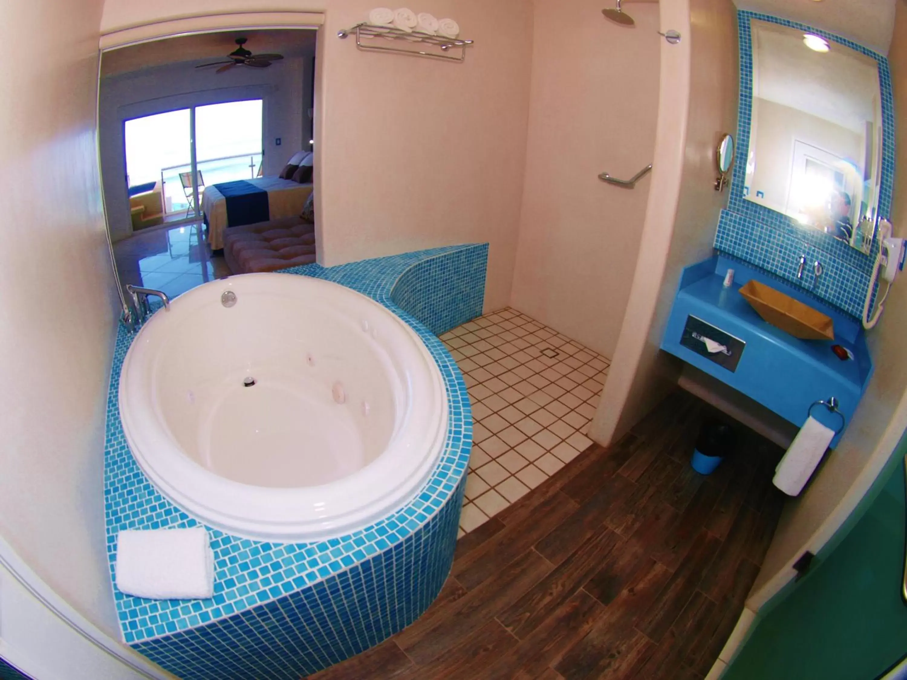 Hot Tub, Bathroom in Mar Celeste