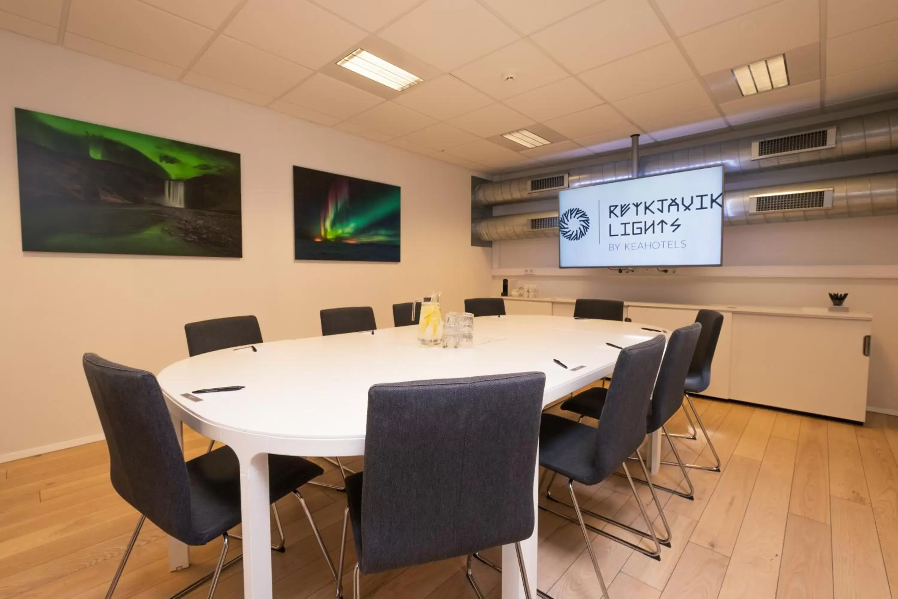 Meeting/conference room in Reykjavik Lights Hotel by Keahotels