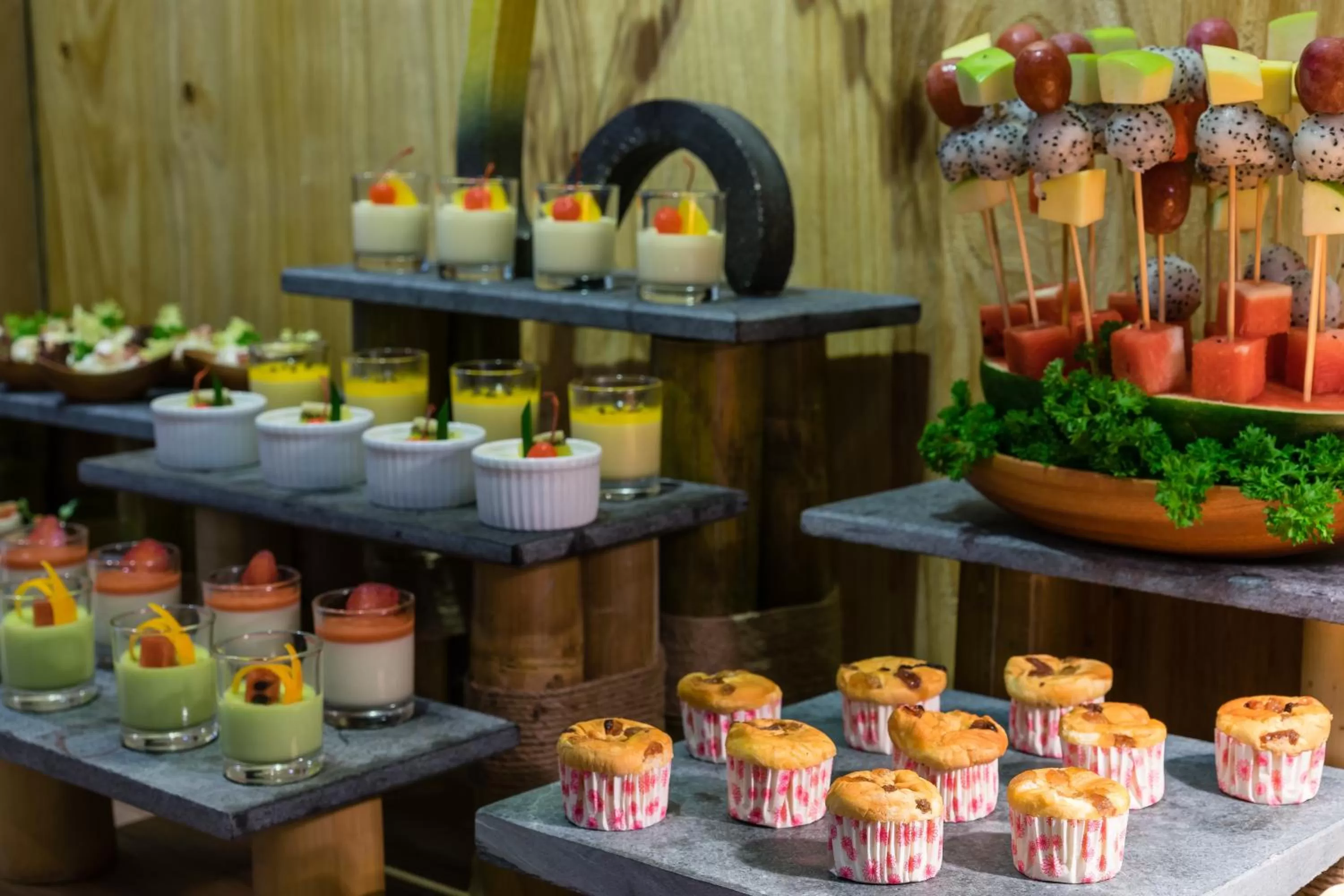 Food and drinks in Silverland Yen Hotel