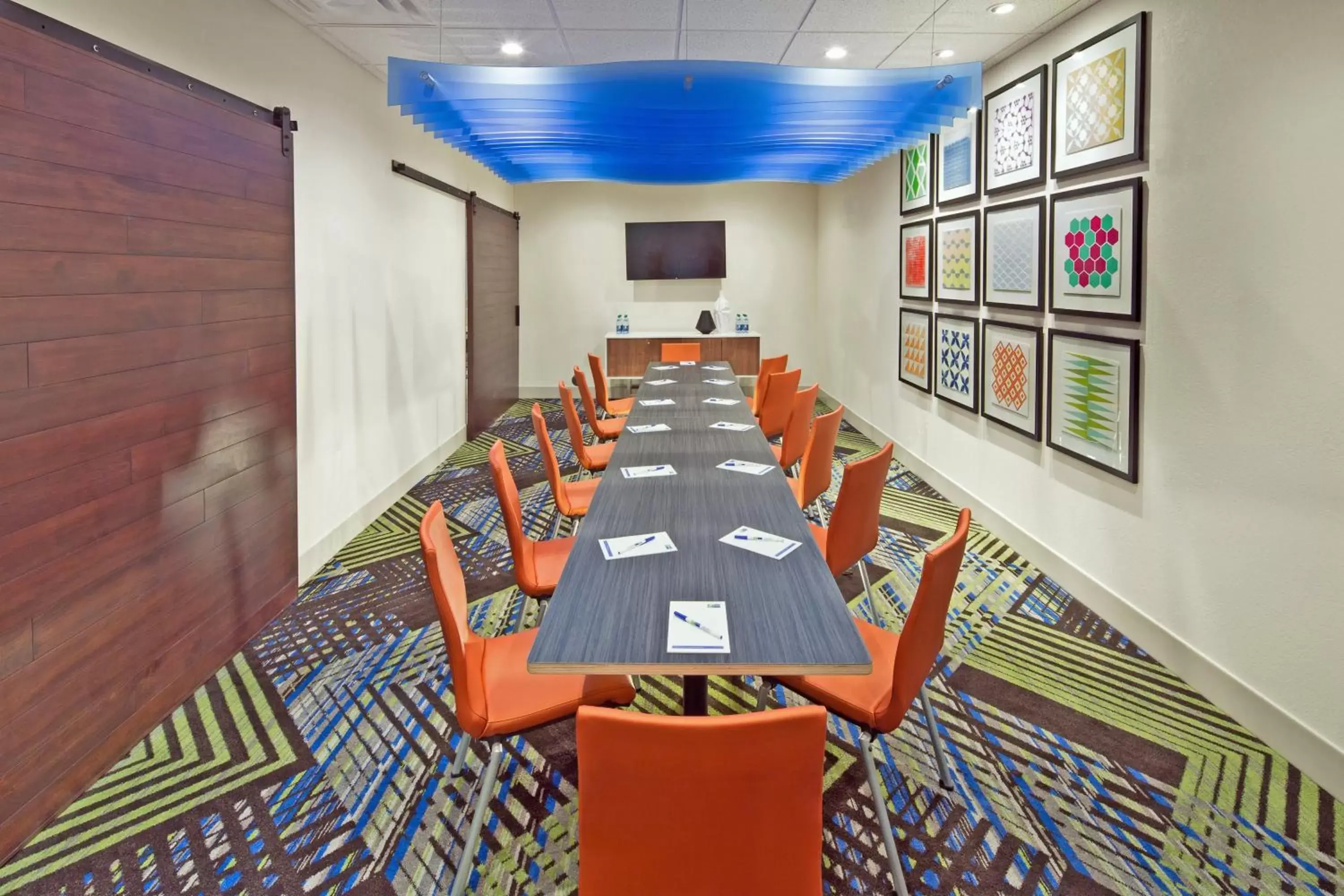Meeting/conference room in Holiday Inn Express & Suites - Indianapolis NW - Zionsville, an IHG Hotel