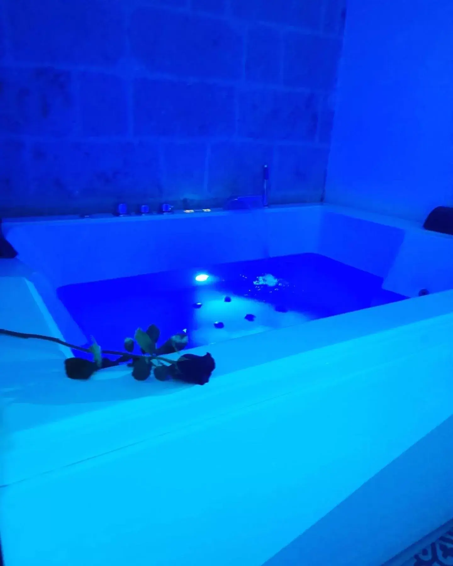 Spa and wellness centre/facilities, Bathroom in Recinto antico Sweet Rooms