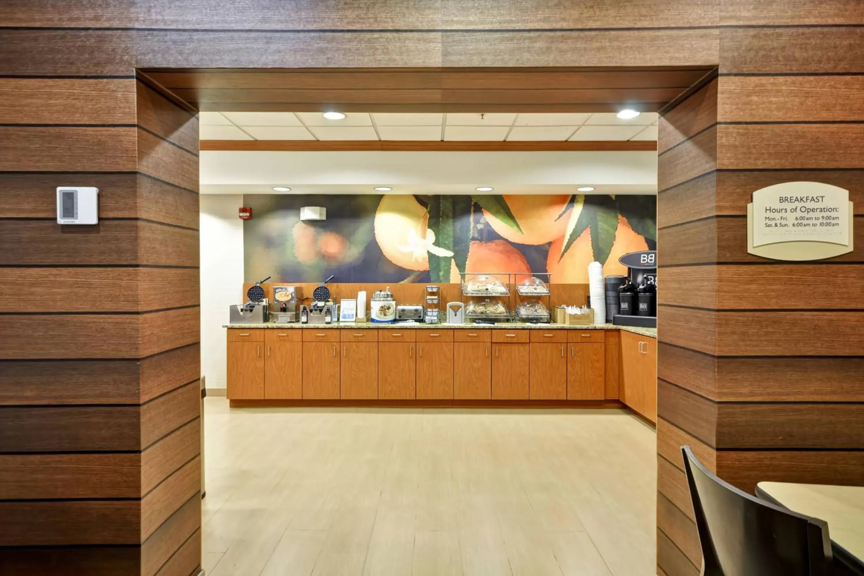 Breakfast, Restaurant/Places to Eat in Fairfield Inn & Suites by Marriott Atlanta Vinings/Galleria