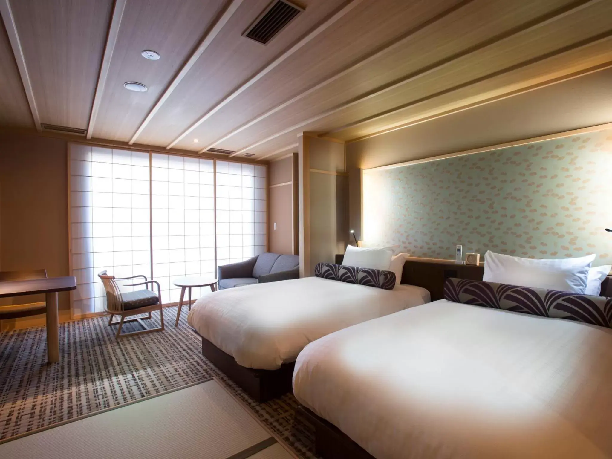 Photo of the whole room, Bed in Saka Hotel Kyoto