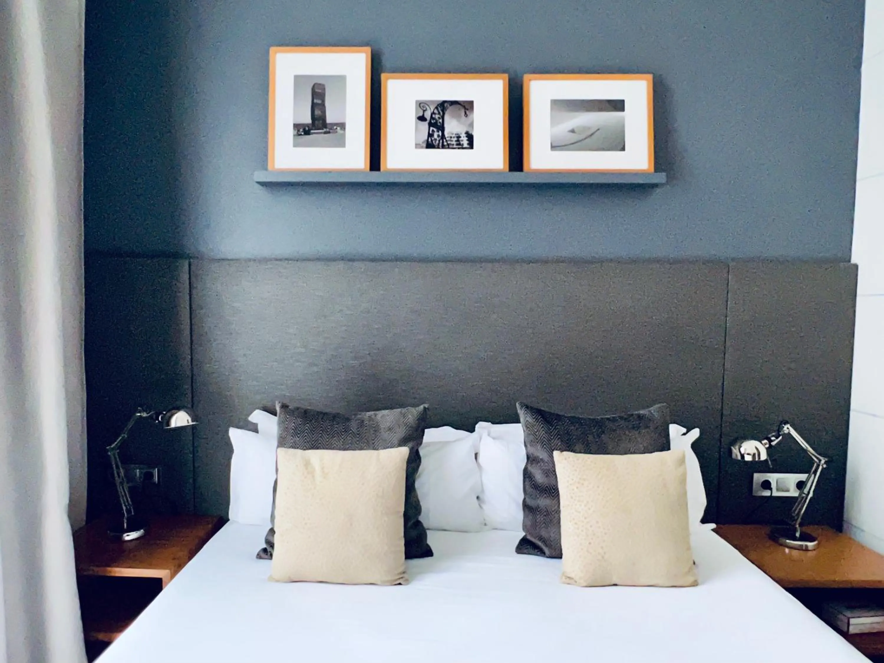 Bed in Apartments Sixtyfour