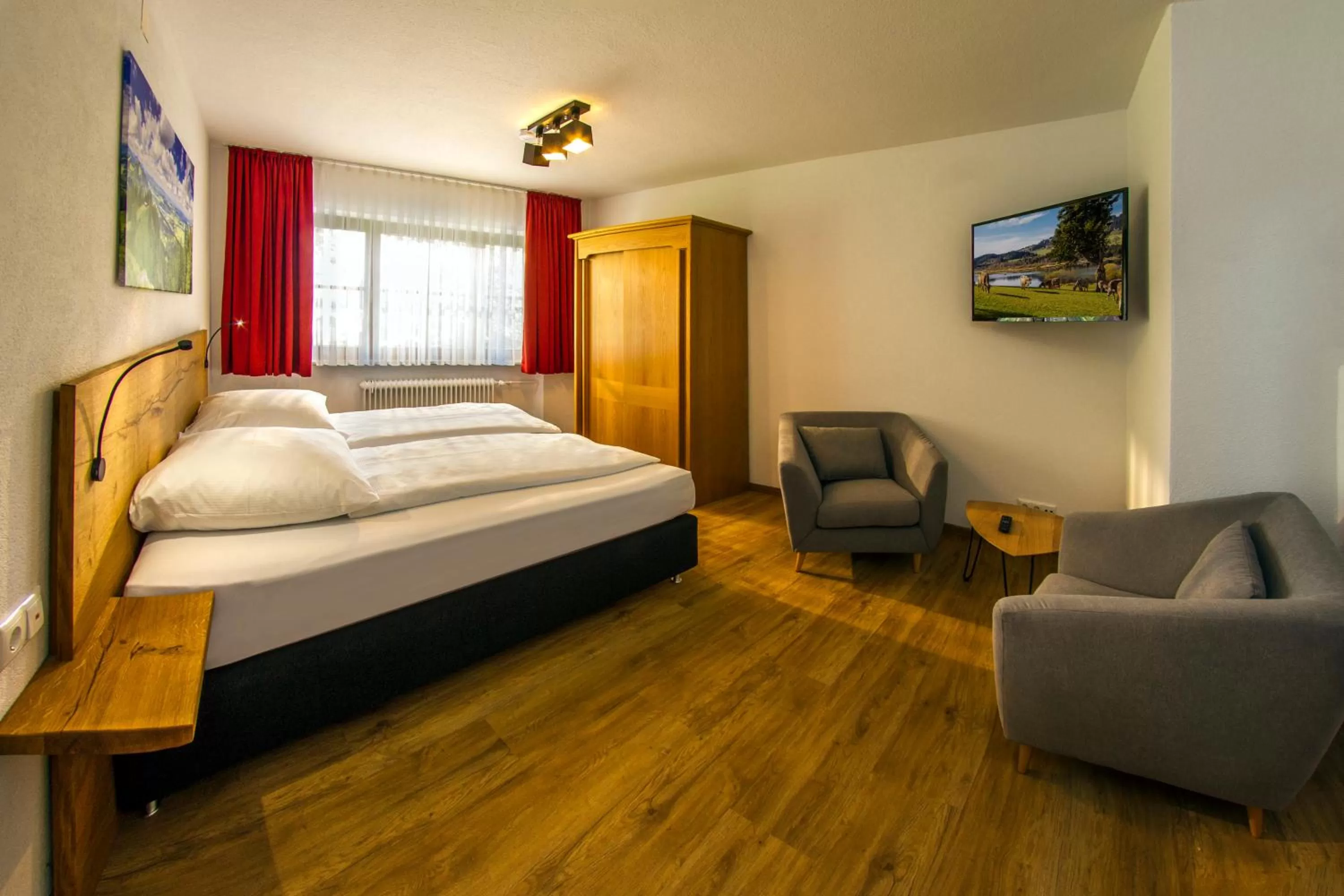 Bed in Appartement-Hotel-Allgayer