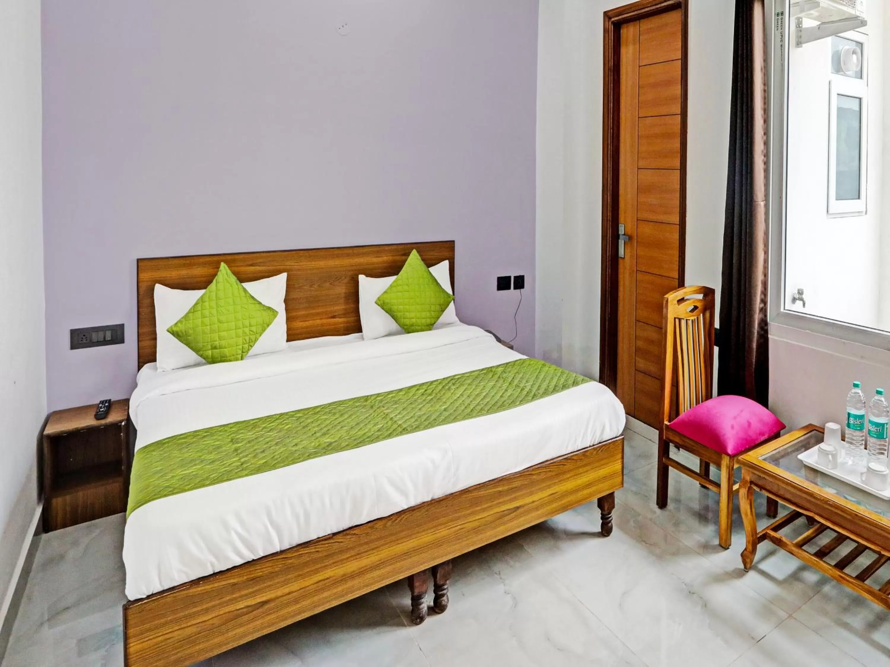 Living room, Bed in Hotel Golden Admire - Couple Friendly Hotel Noida Sector - 56