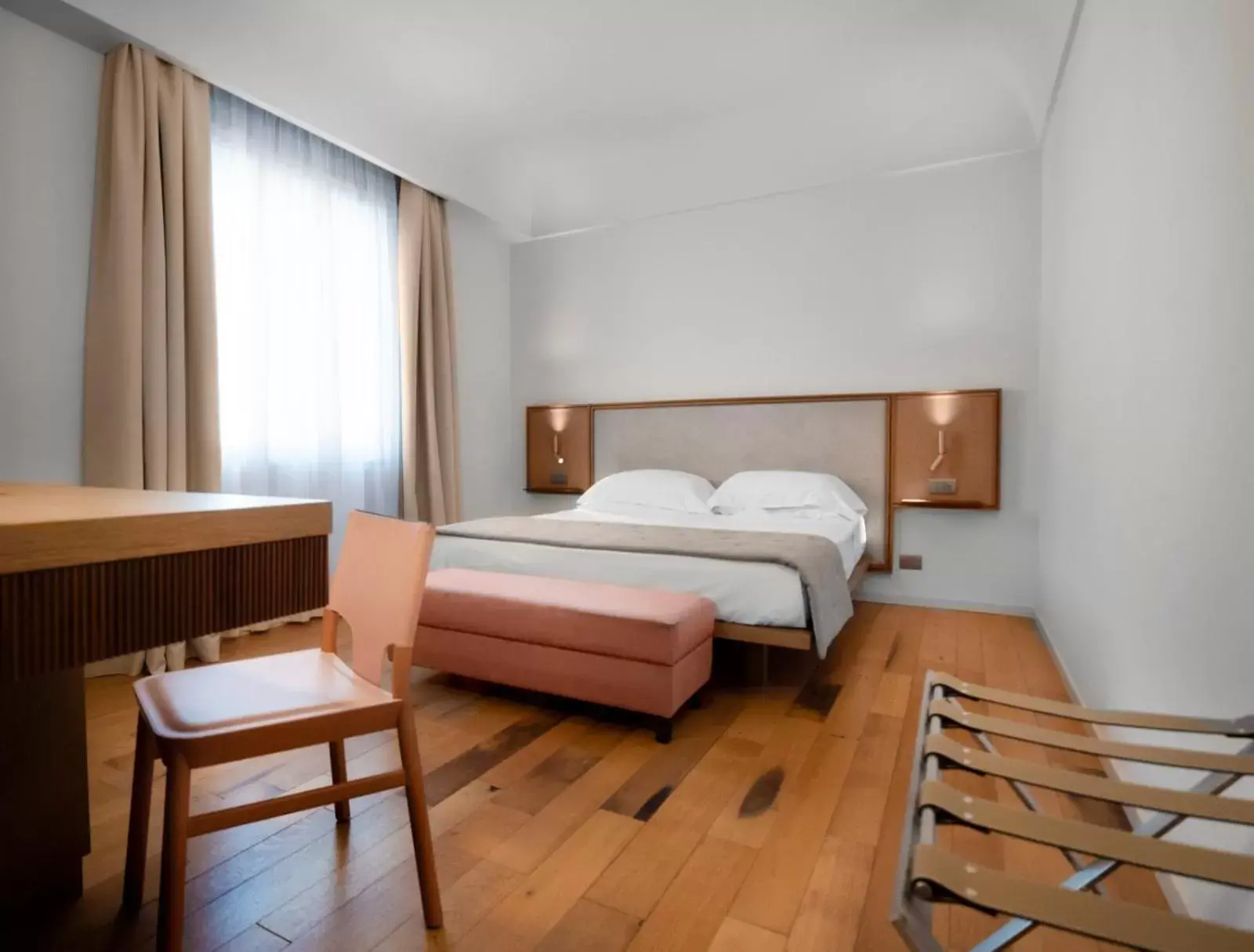 Bed in Villa Favorita Hotel e Resort