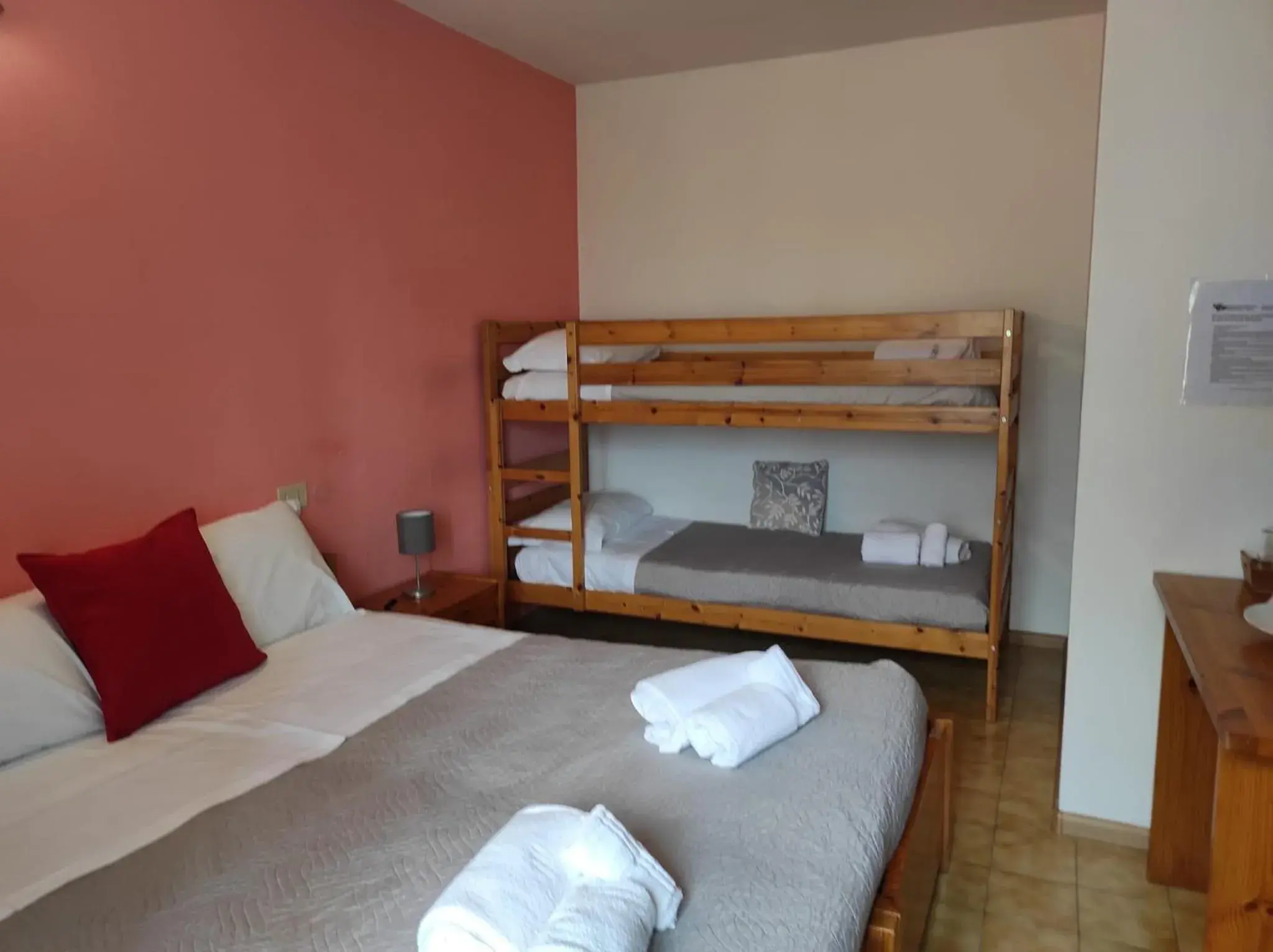 Bunk Bed in Albergo Stella D'Italia