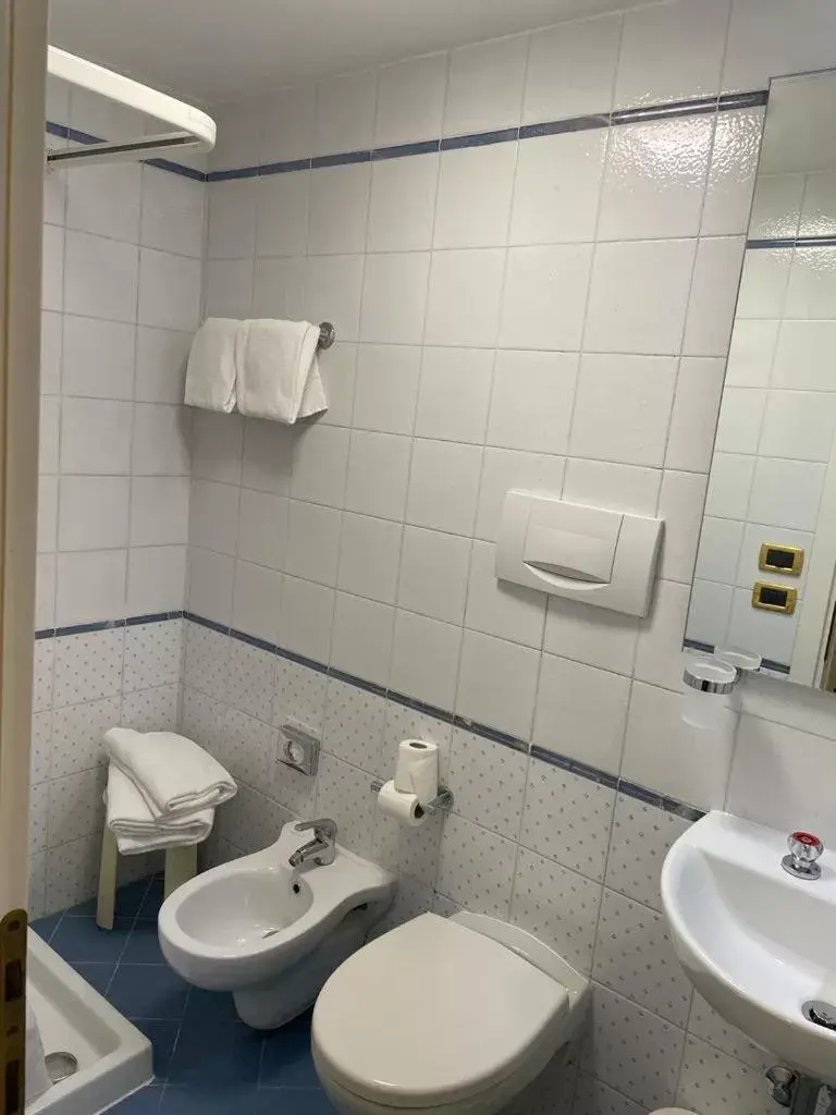 Toilet, Bathroom in Residenza Favaro