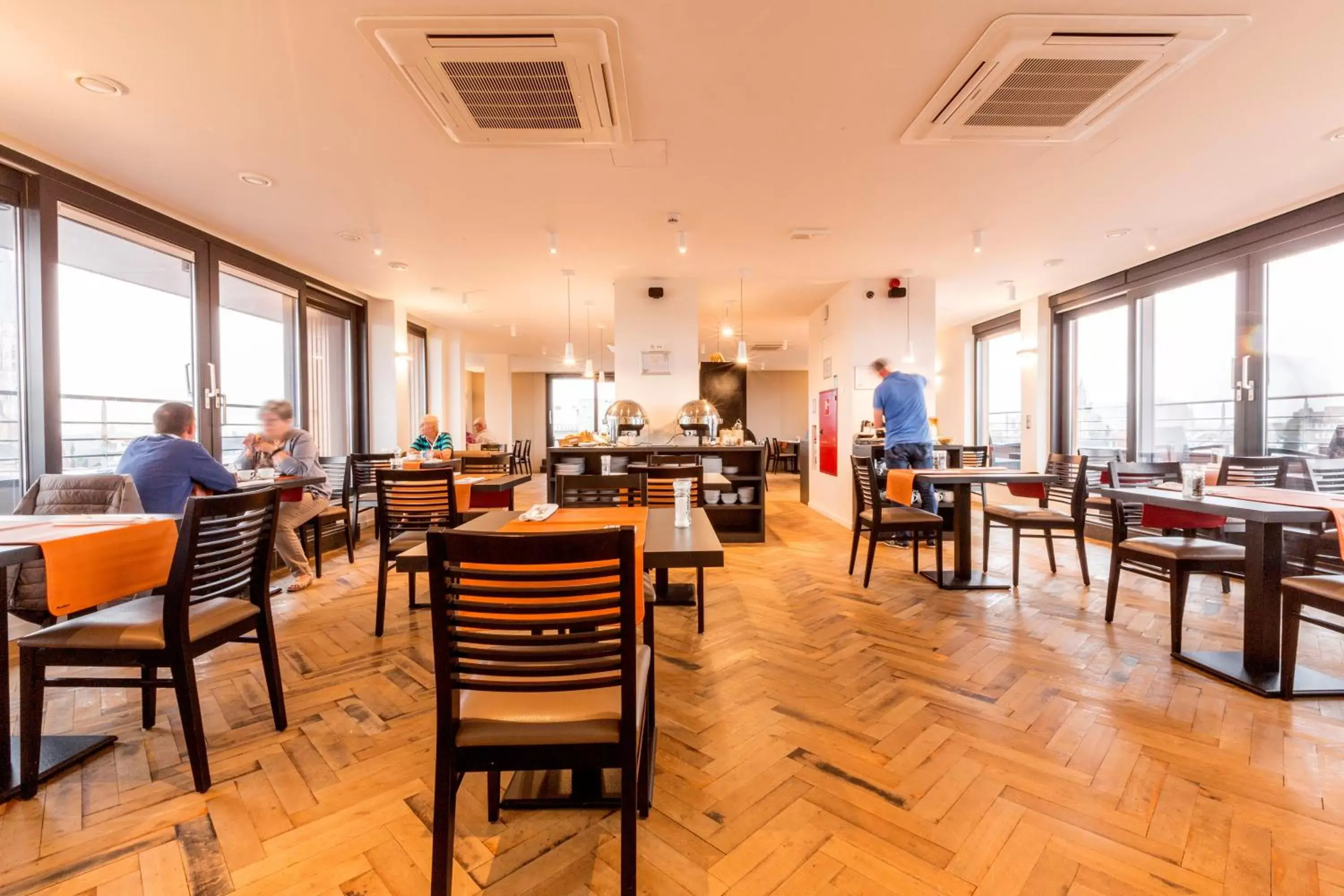Restaurant/places to eat in Tower Hotel Aalst Restaurant/places to eat in Tower Hotel Aalst