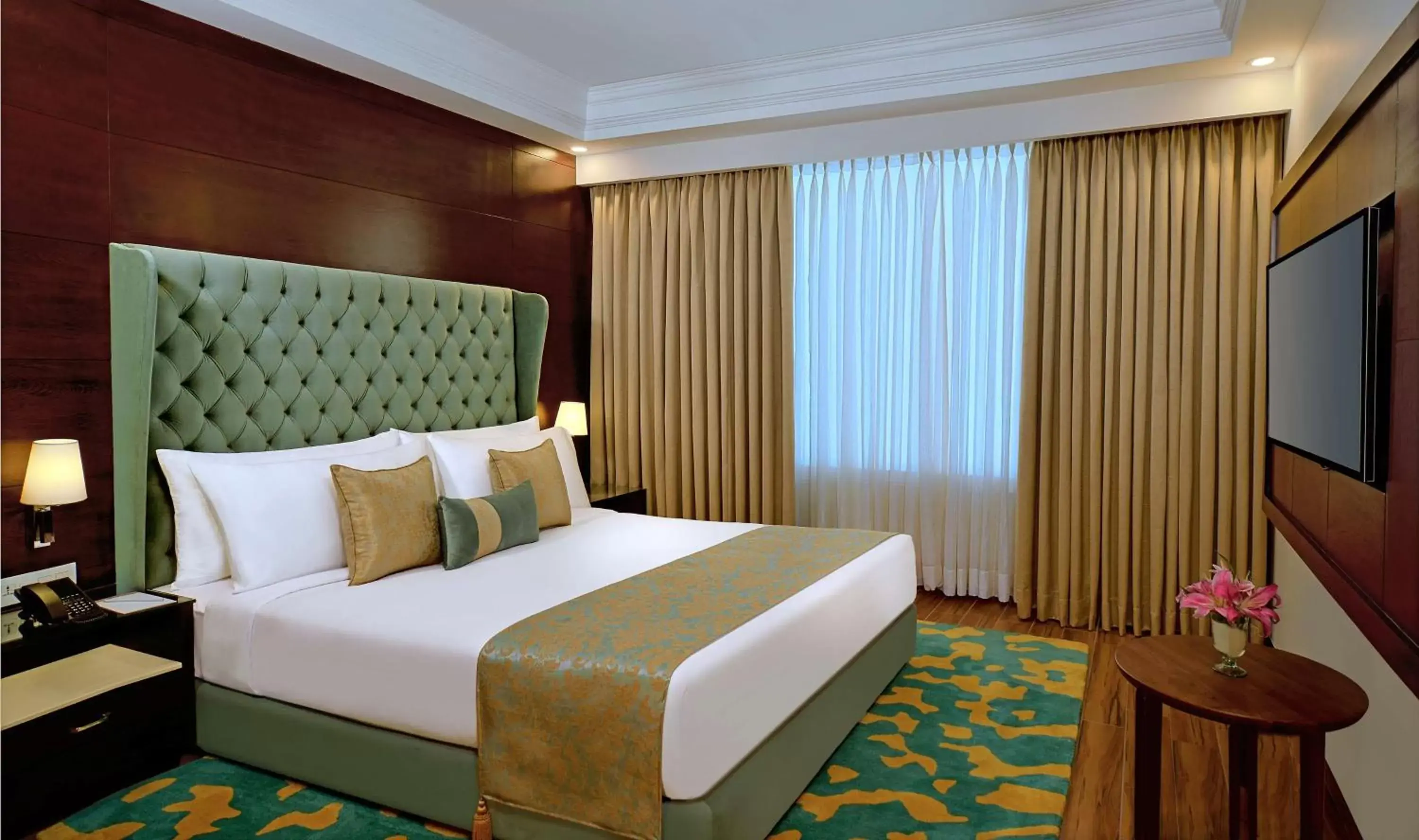 Photo of the whole room, Bed in Radisson Chandigarh Zirakpur