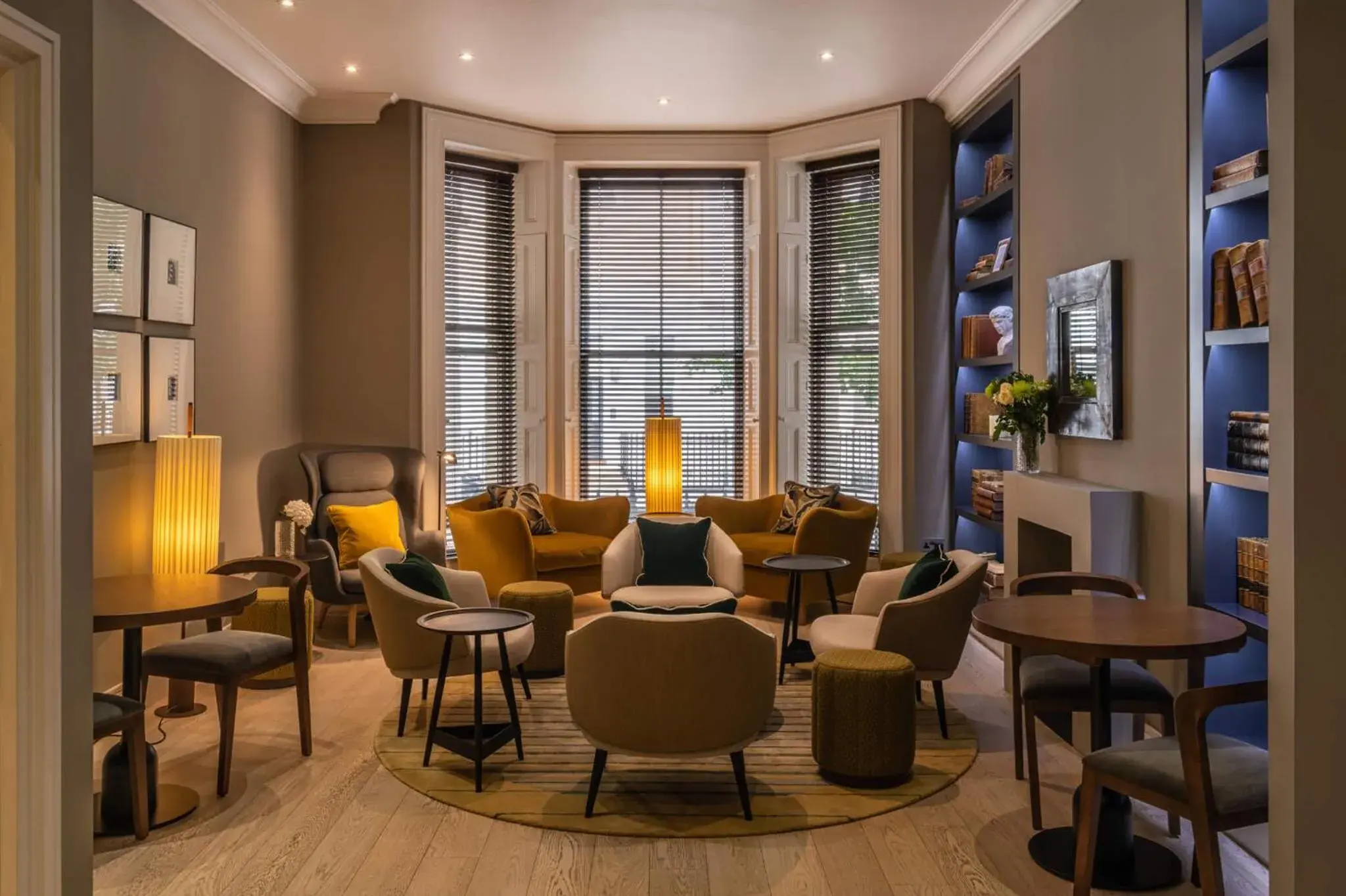 Lobby or reception, Lounge/Bar in The Resident Kensington (formerly The Nadler Kensington)