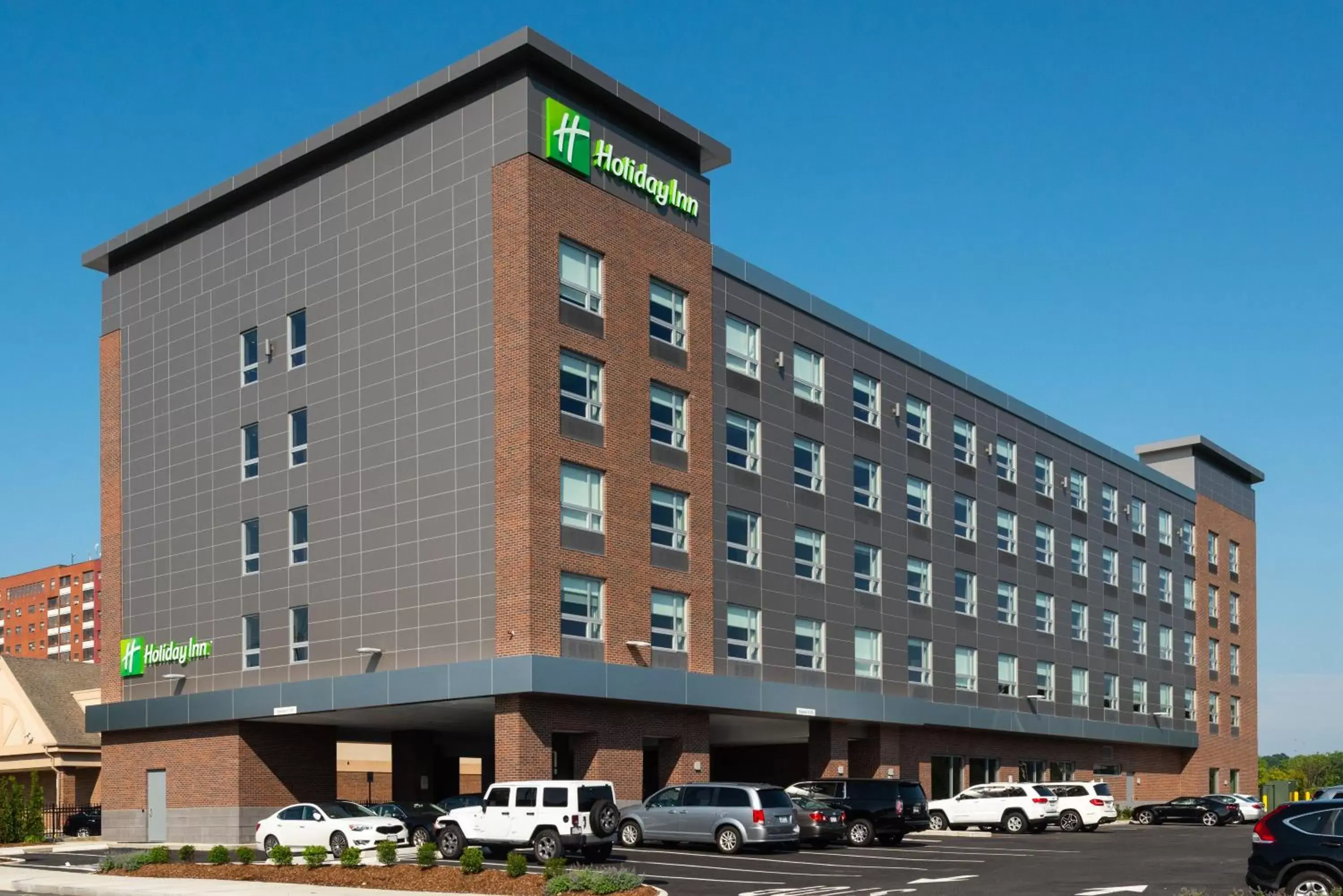 Property building in Holiday Inn Boston Logan Airport - Chelsea by IHG Property building in Holiday Inn Boston Logan Airport - Chelsea by IHG