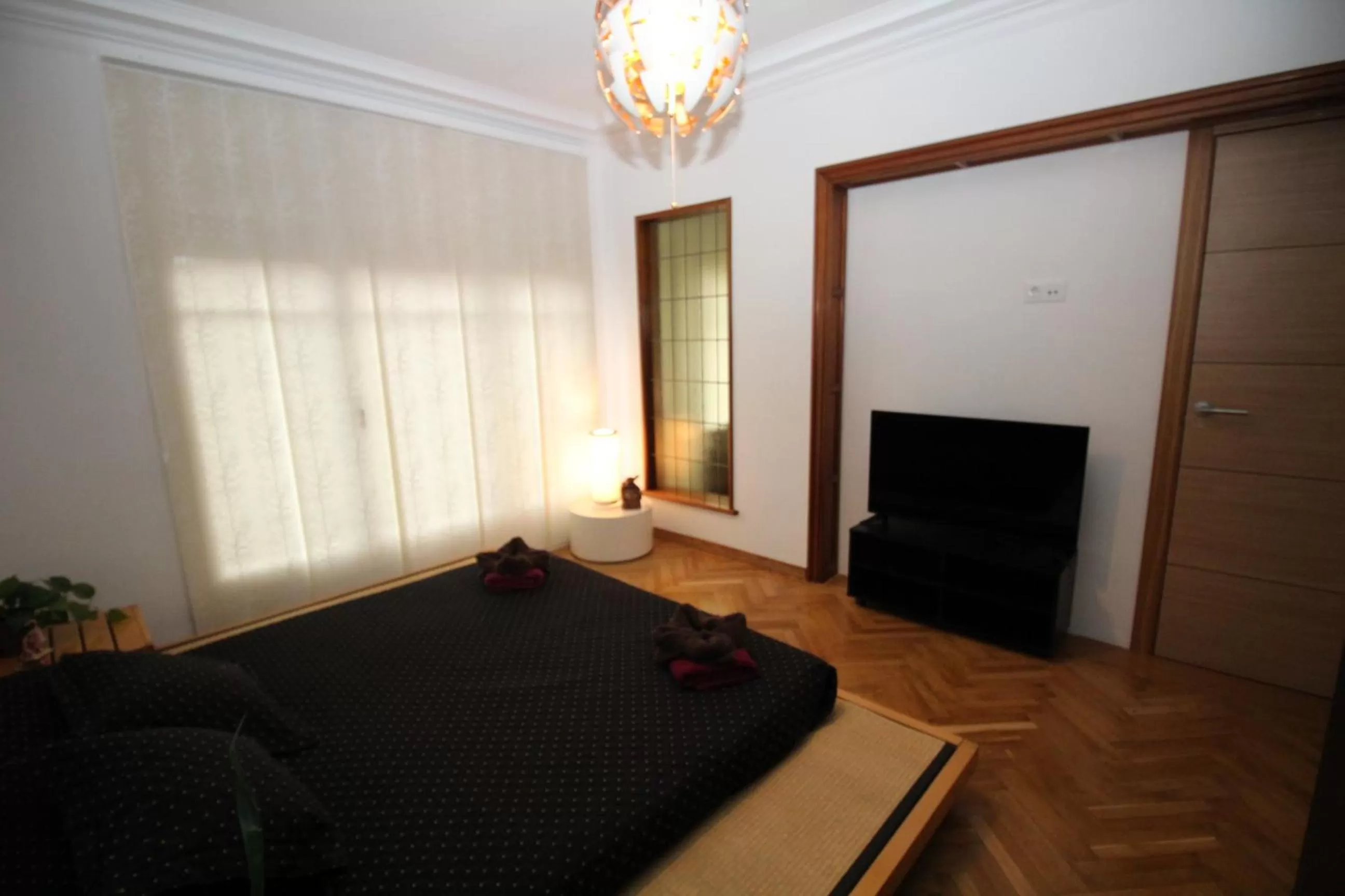 Bed in Nuevo Balmes Habitaciones