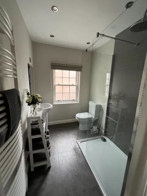 Shower in Goodramgate Apartments