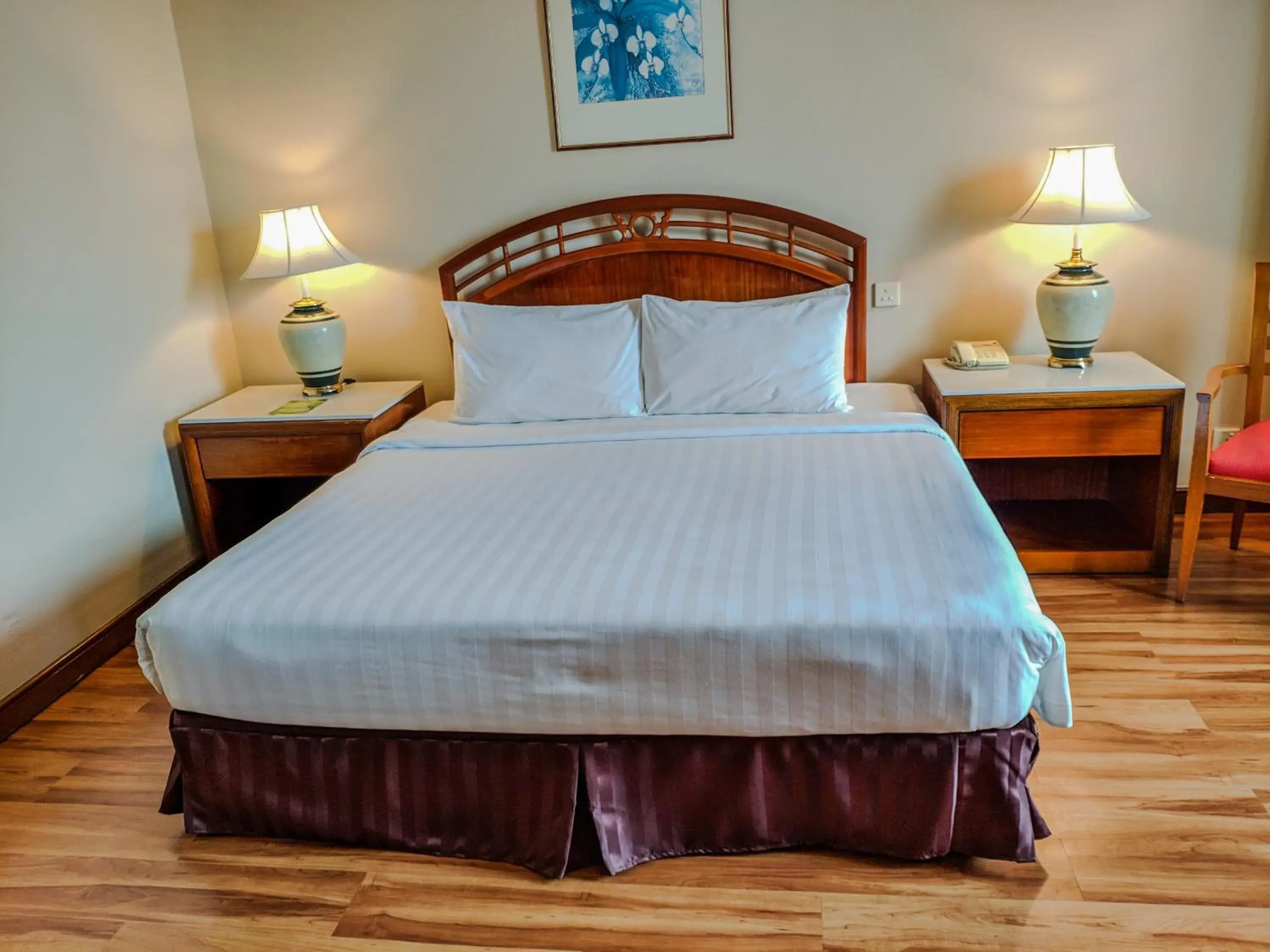 Bedroom, Bed in Sabah Oriental Hotel
