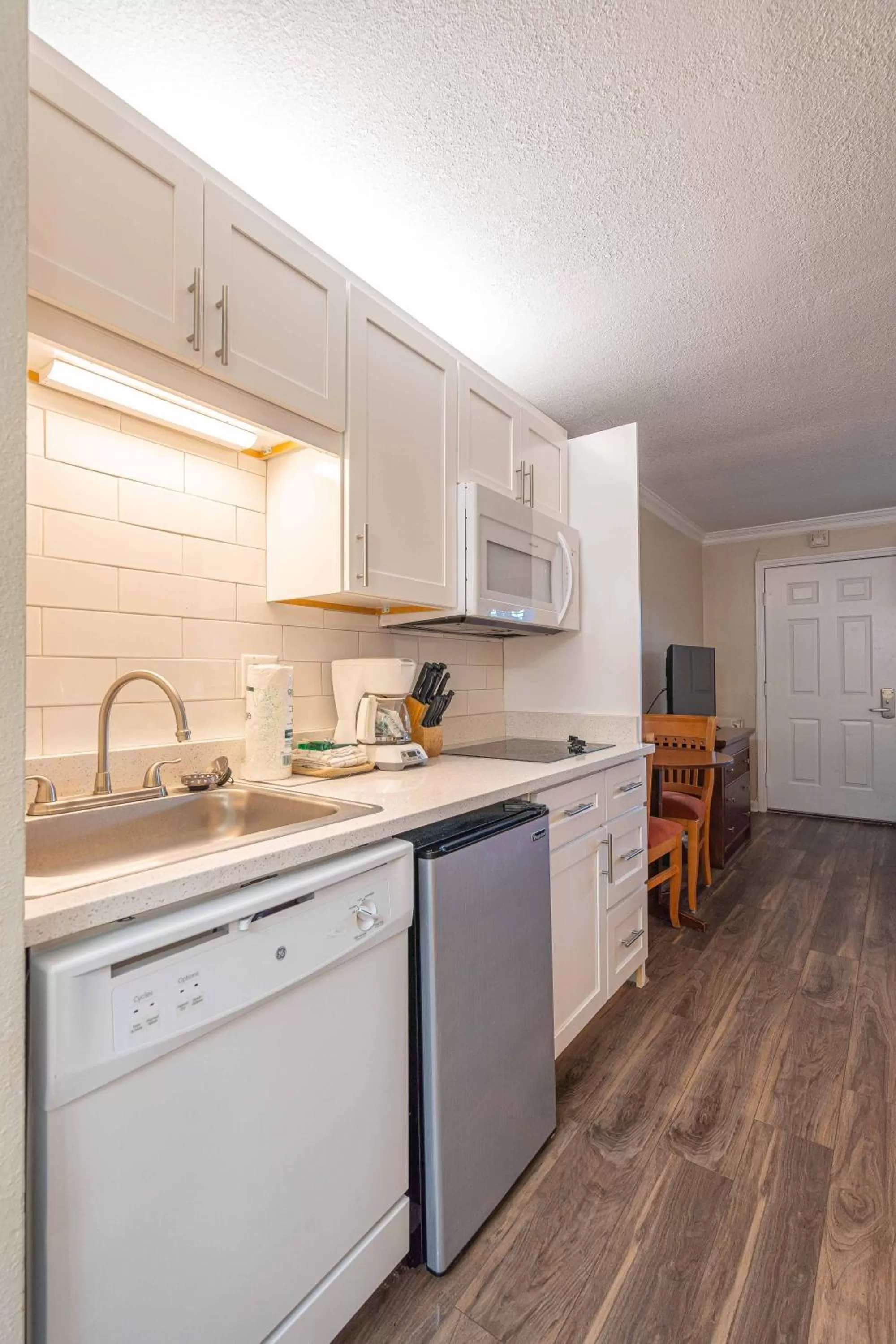 Kitchen or kitchenette in Club Destin Condos