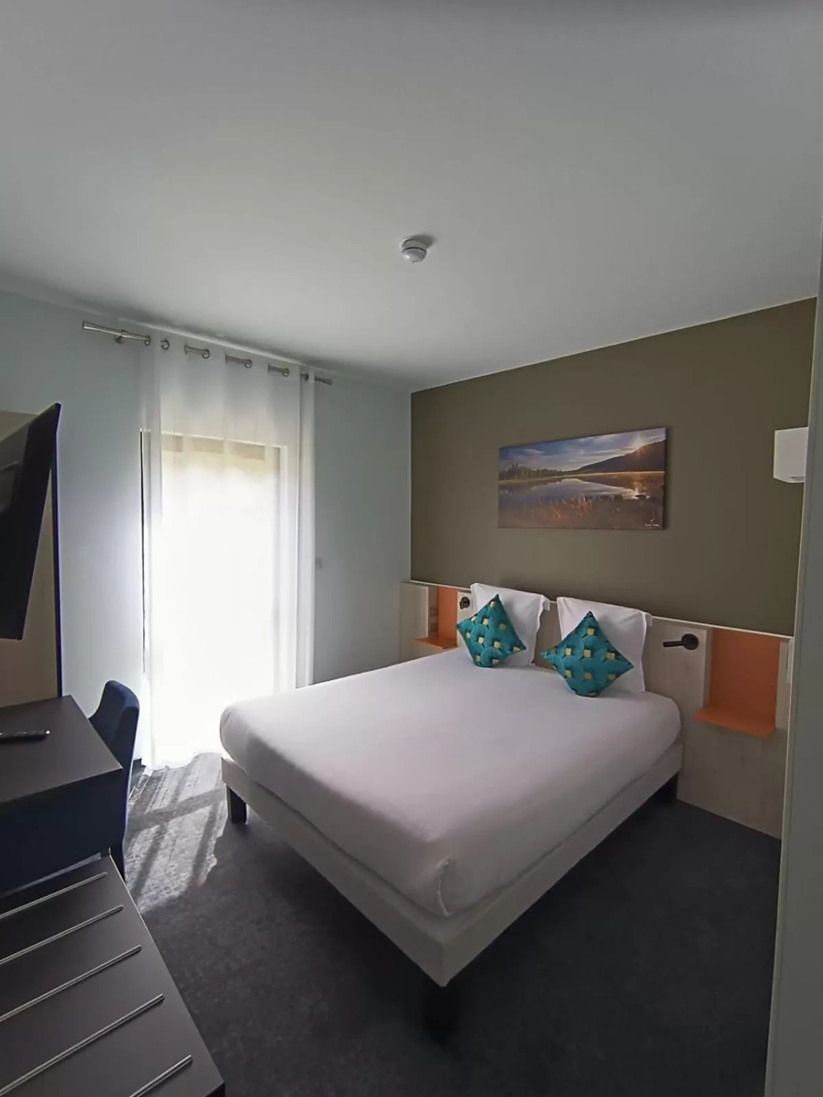 Bed in Akena Molinges - La Brocatelle