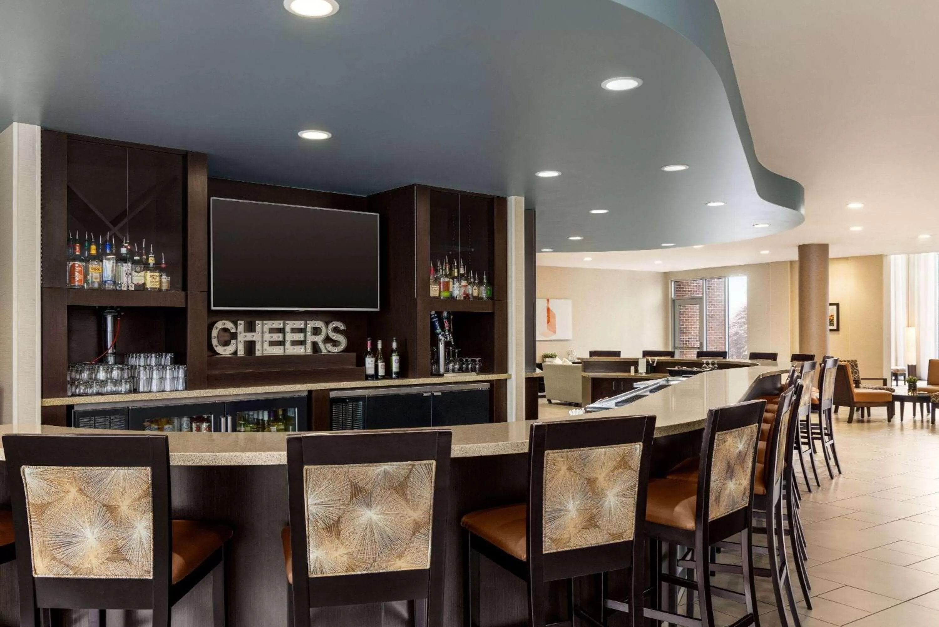 Restaurant/places to eat in Wyndham Avon