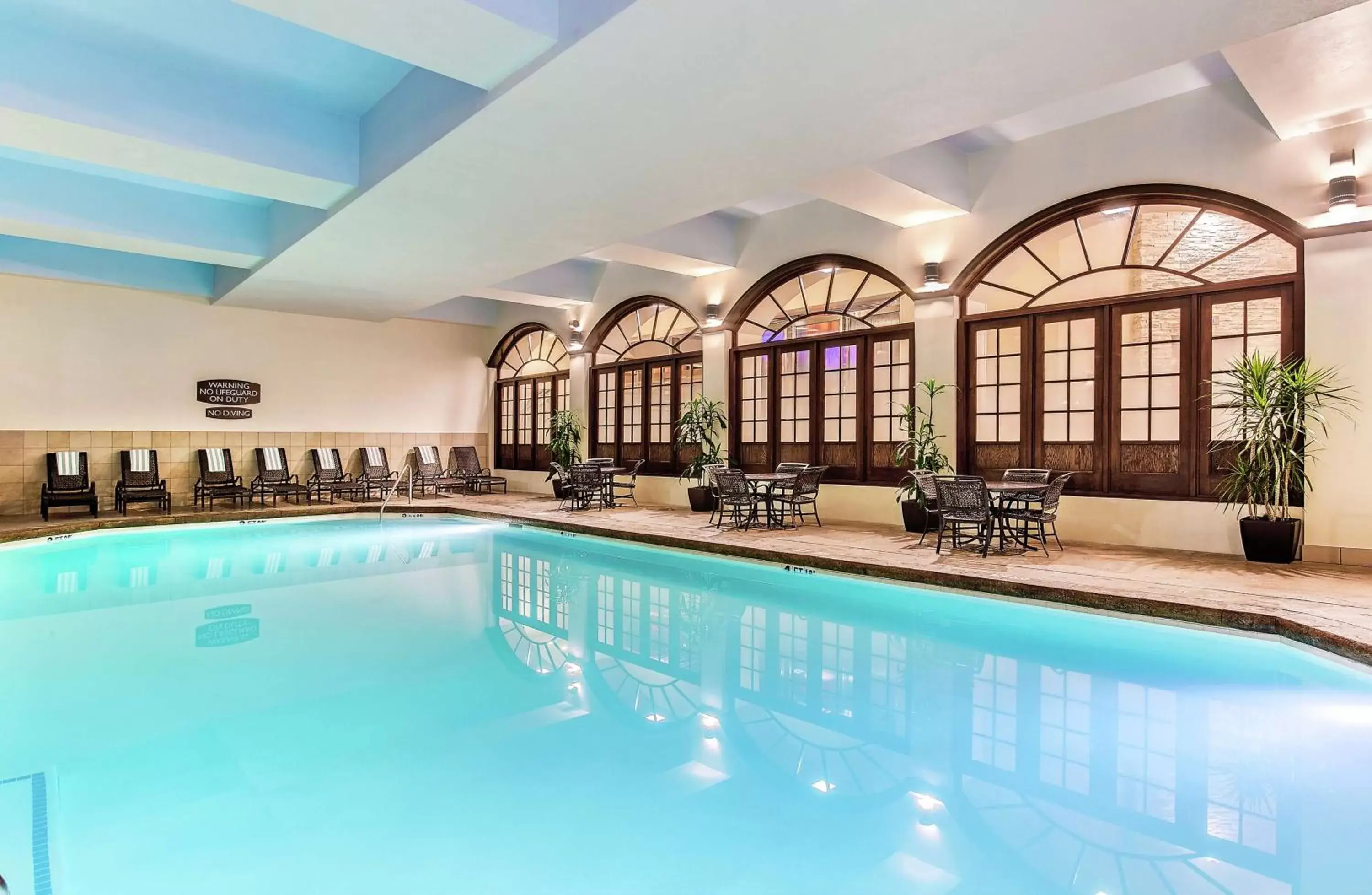 Pool view, Swimming Pool in Embassy Suites by Hilton Nashville Airport