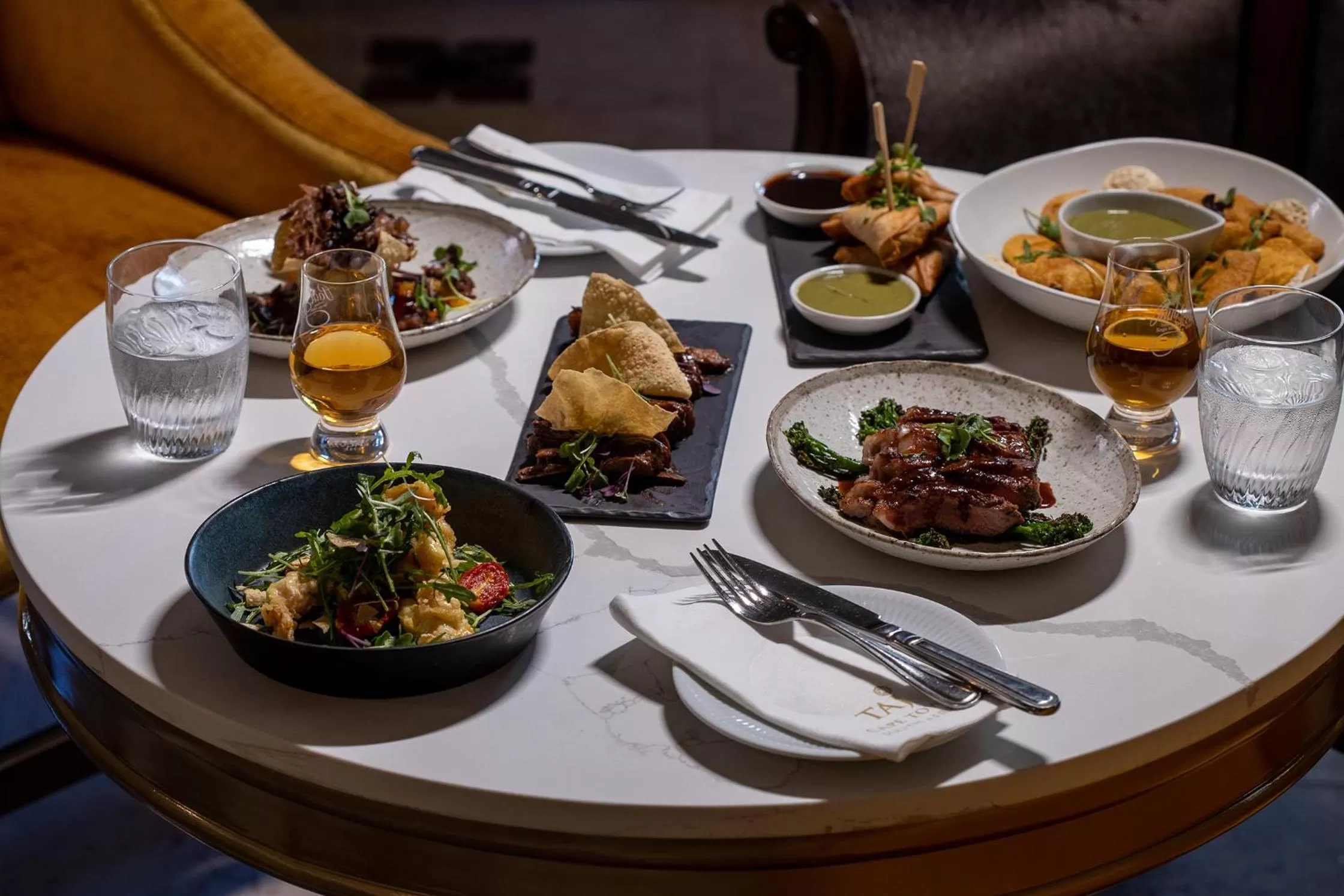 Lounge or bar in Taj Cape Town