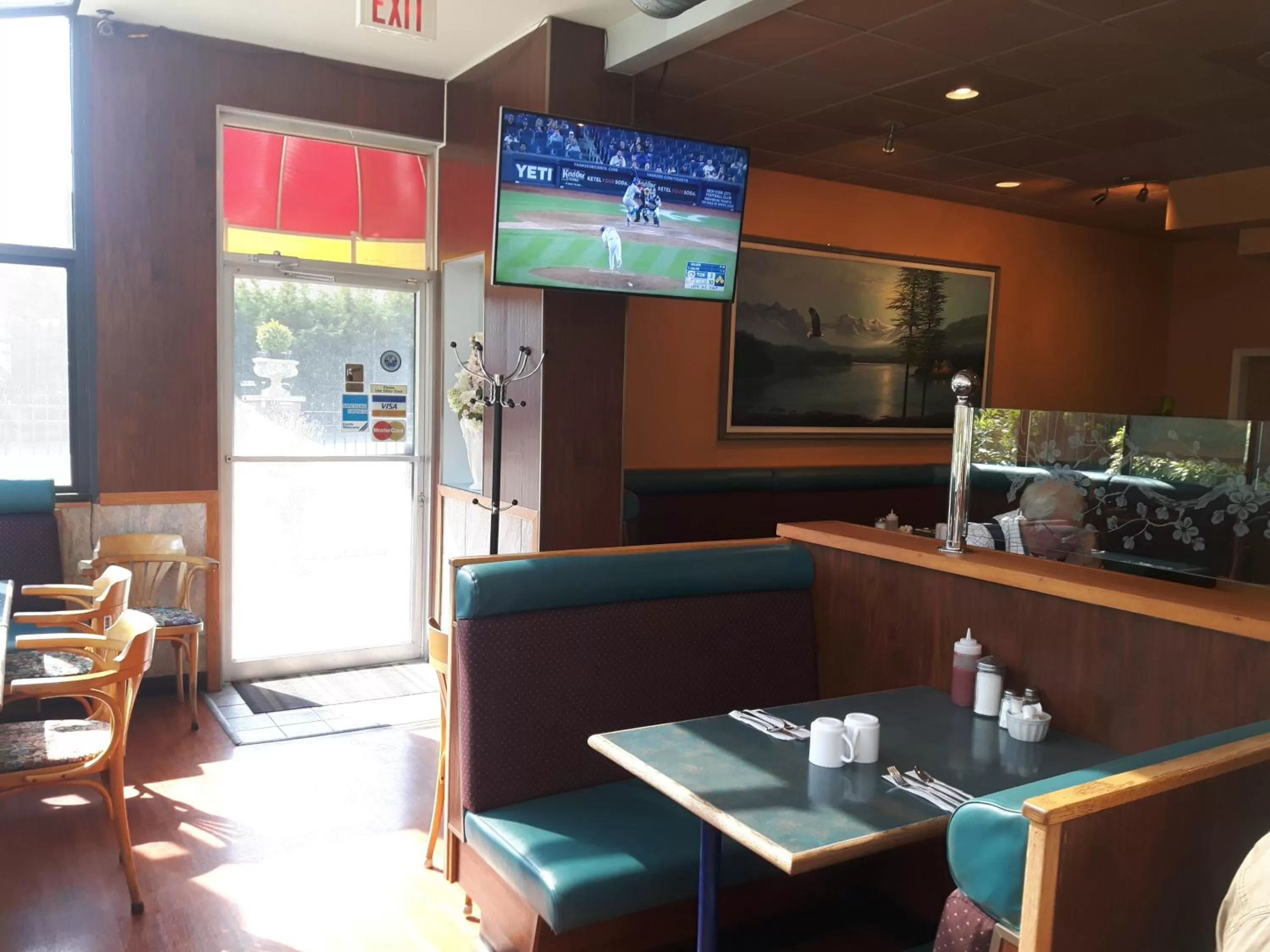 Restaurant/places to eat in Fuller Lake Chemainus Motel