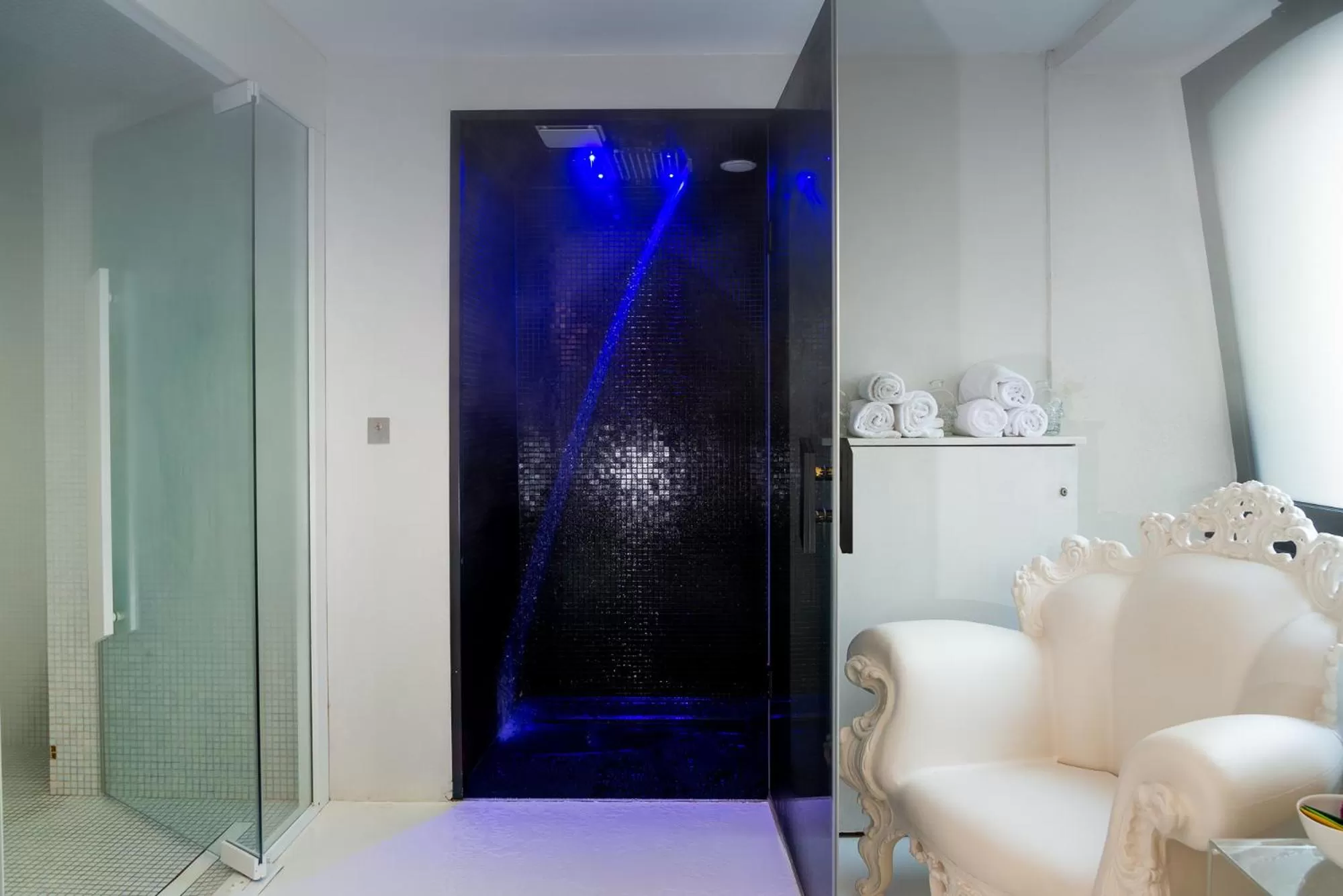 Steam room in SOZO Hotel