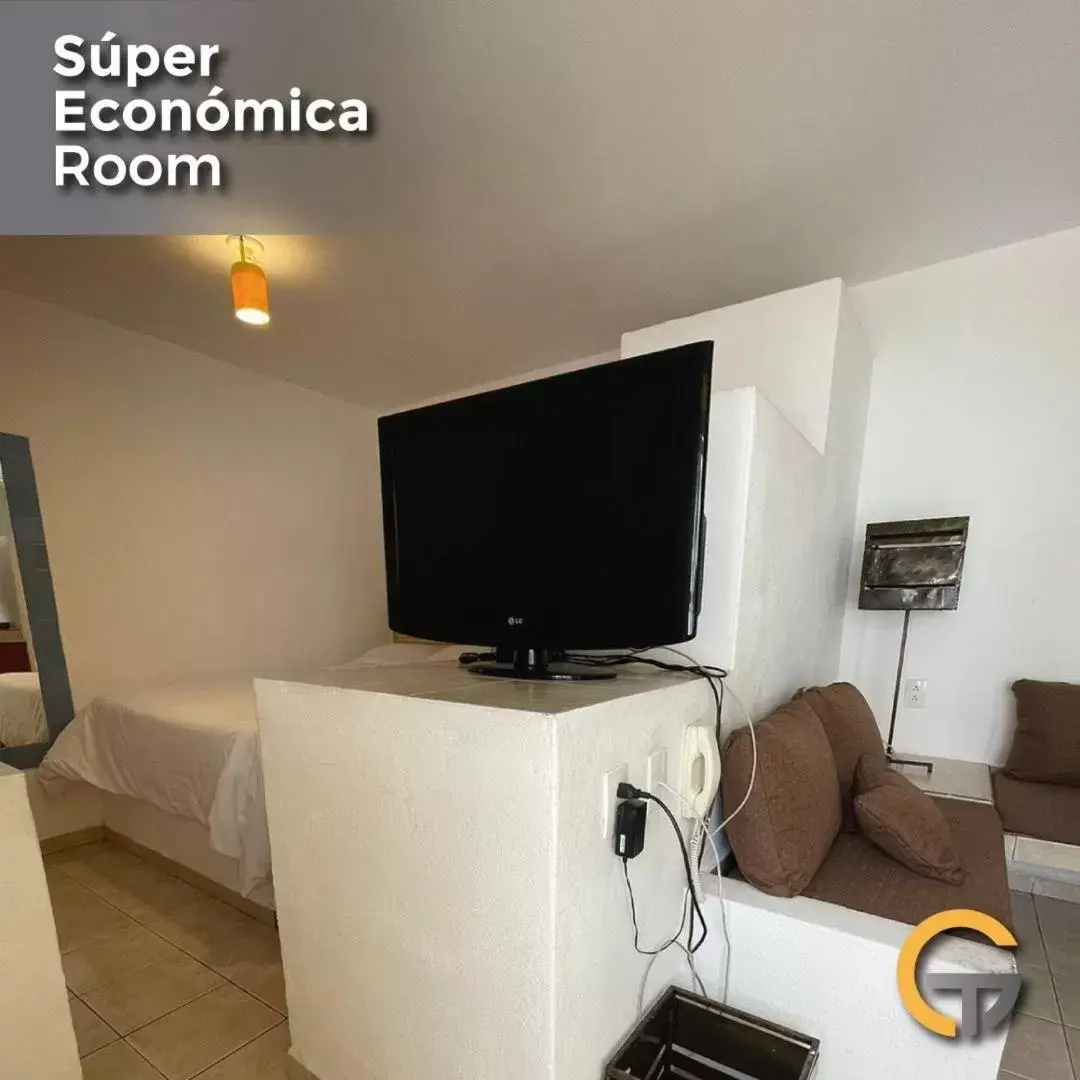 TV/Entertainment Center in Suites TG