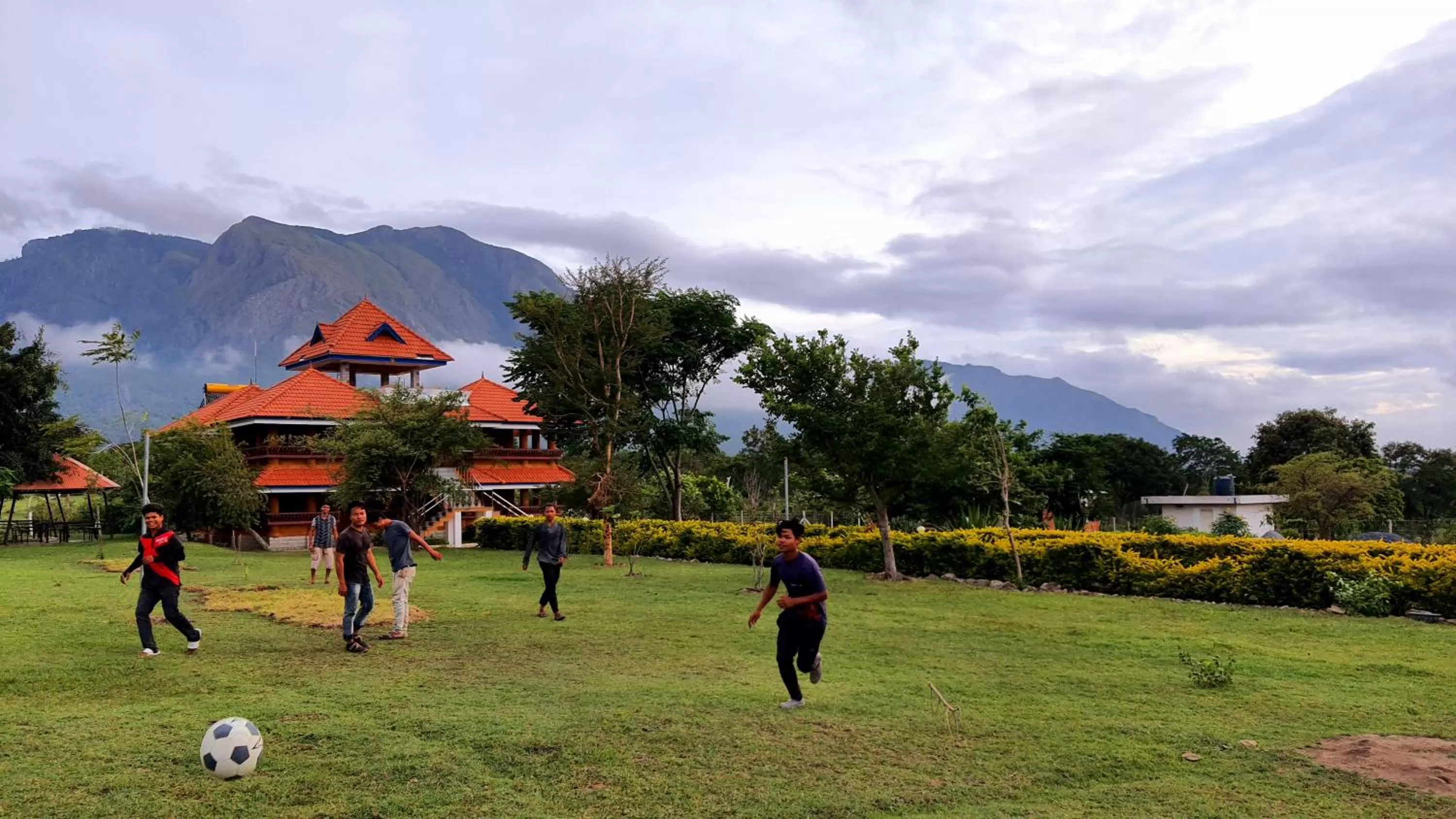 Children play ground in Avadale Masinagudi - Stag Groups Not Allowed