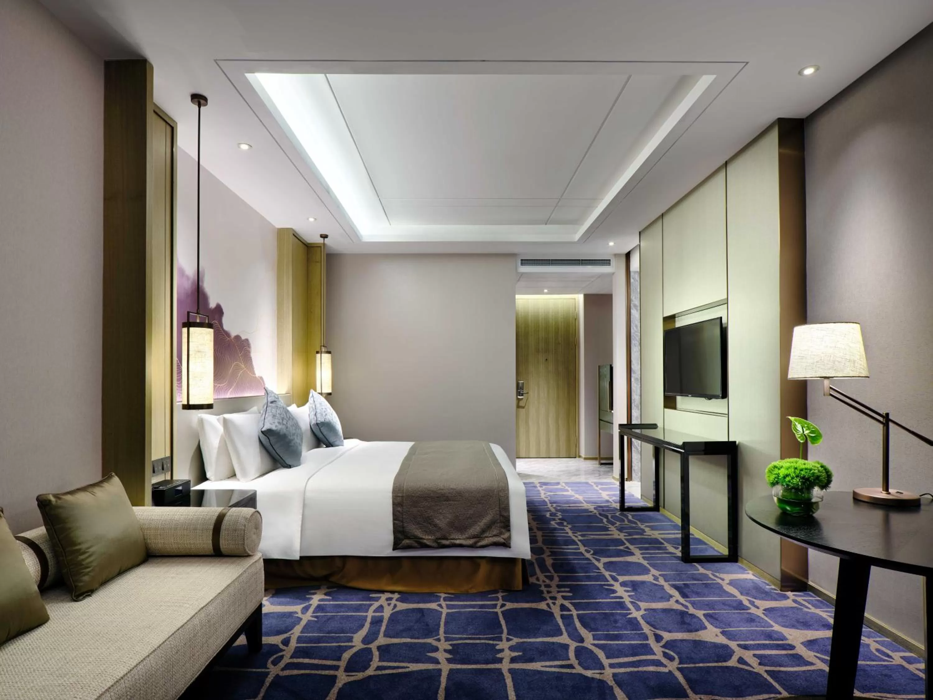 Photo of the whole room, Bed in Primus Hotel Shanghai Sanjiagang - Offer Pudong International Airport and Disney shuttle