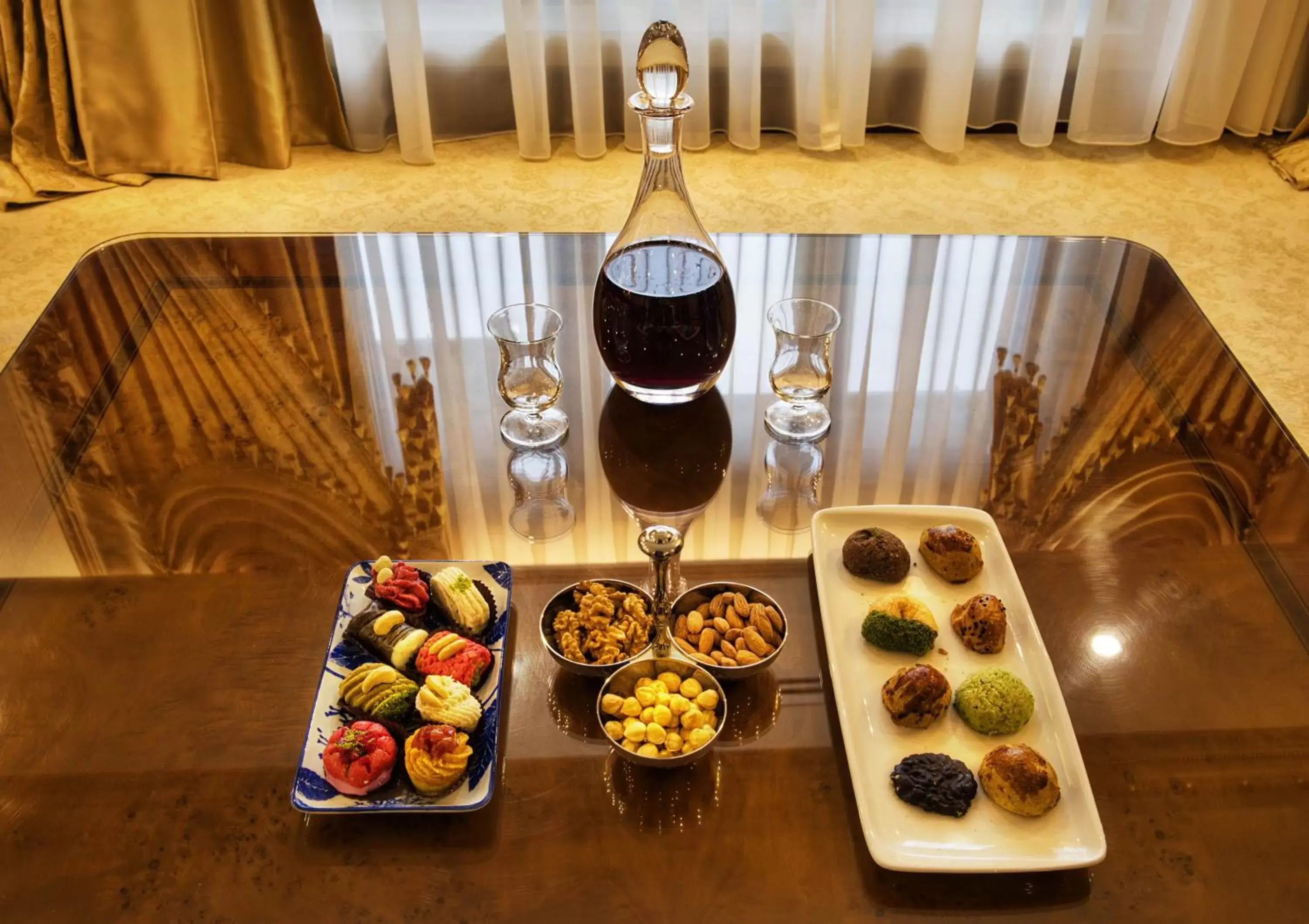 Food and drinks in Ottoman's Life Hotel Deluxe
