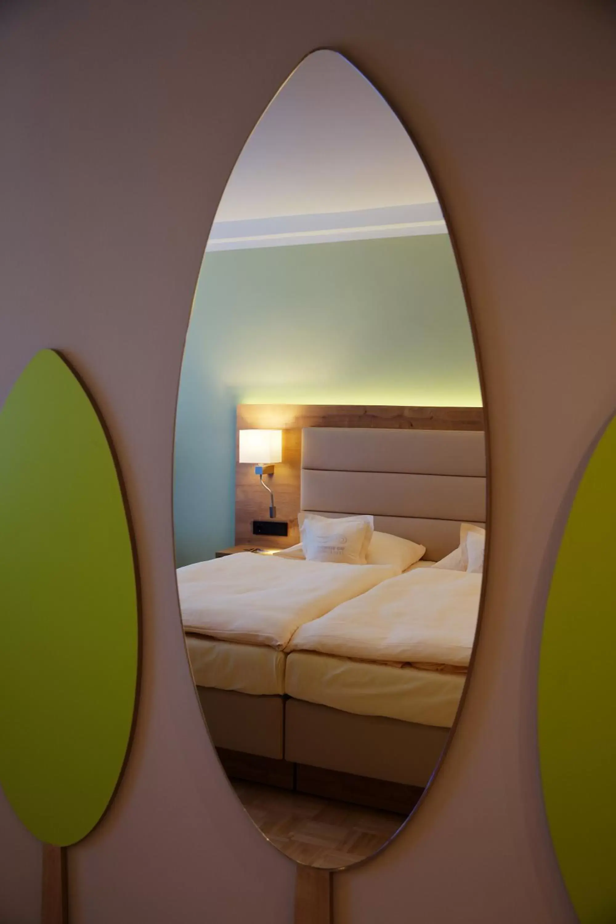 Photo of the whole room, Bed in Bio-Seehotel Zeulenroda