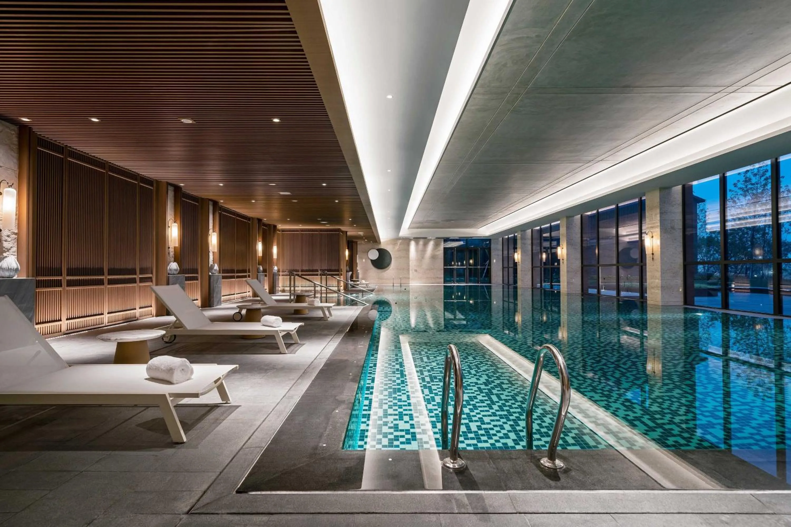 Swimming pool in The Westin Nanjing Resort & Spa