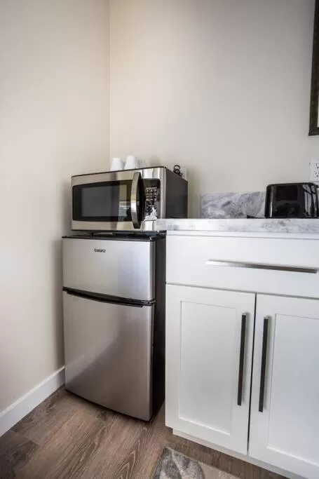 Kitchen/Kitchenette in Modern, Luxurious and Prime location All in One