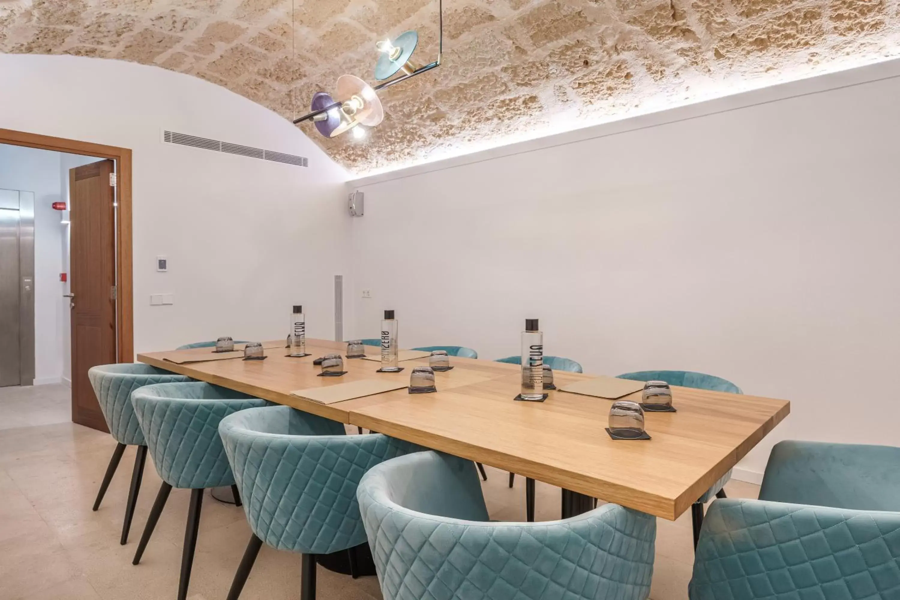 Business facilities in Can Guixe - Turismo de Interior