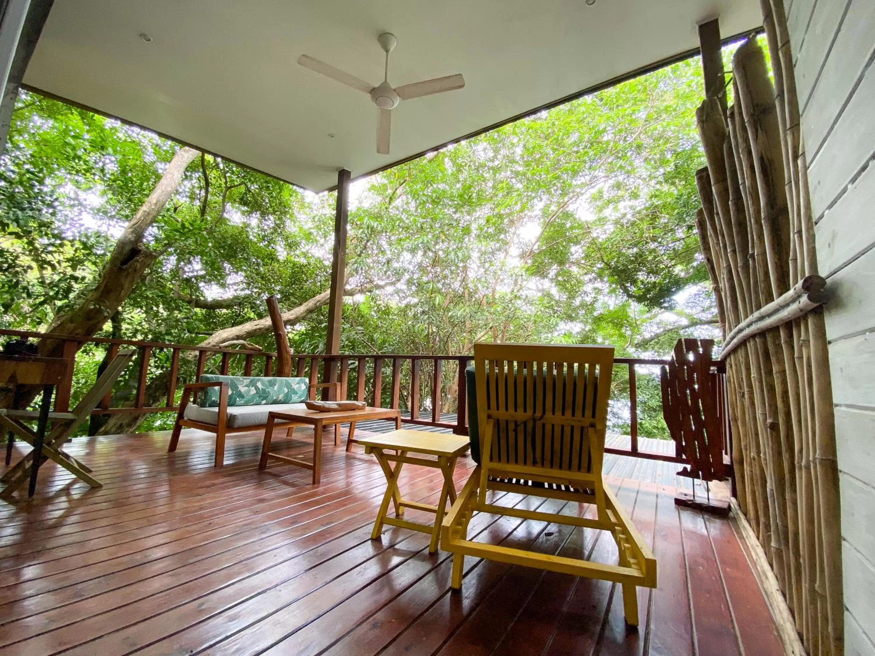 Balcony/Terrace in Saboga Lodge