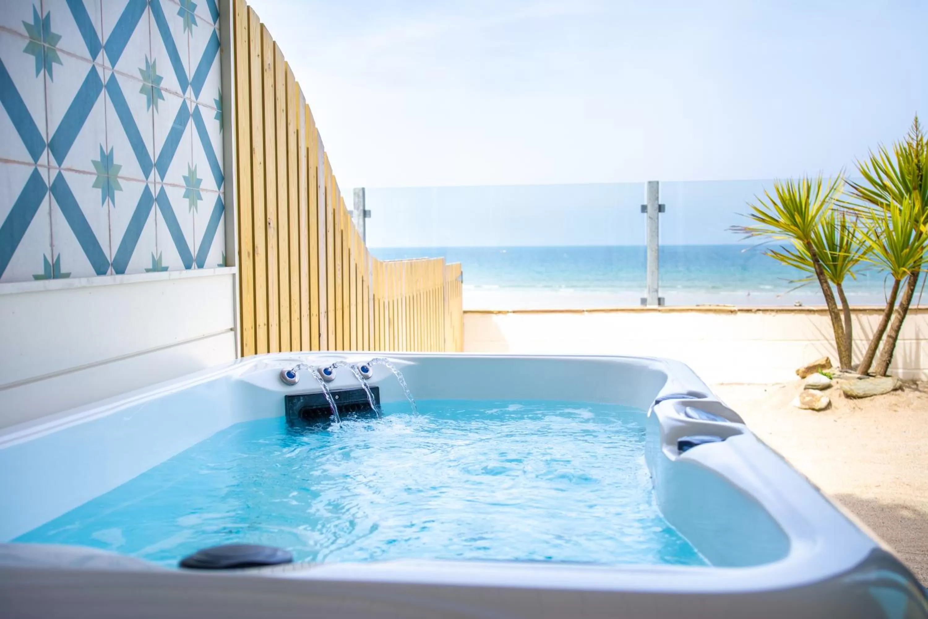 Hot Tub in Tolcarne Beach Colonial Restaurant and Rooms