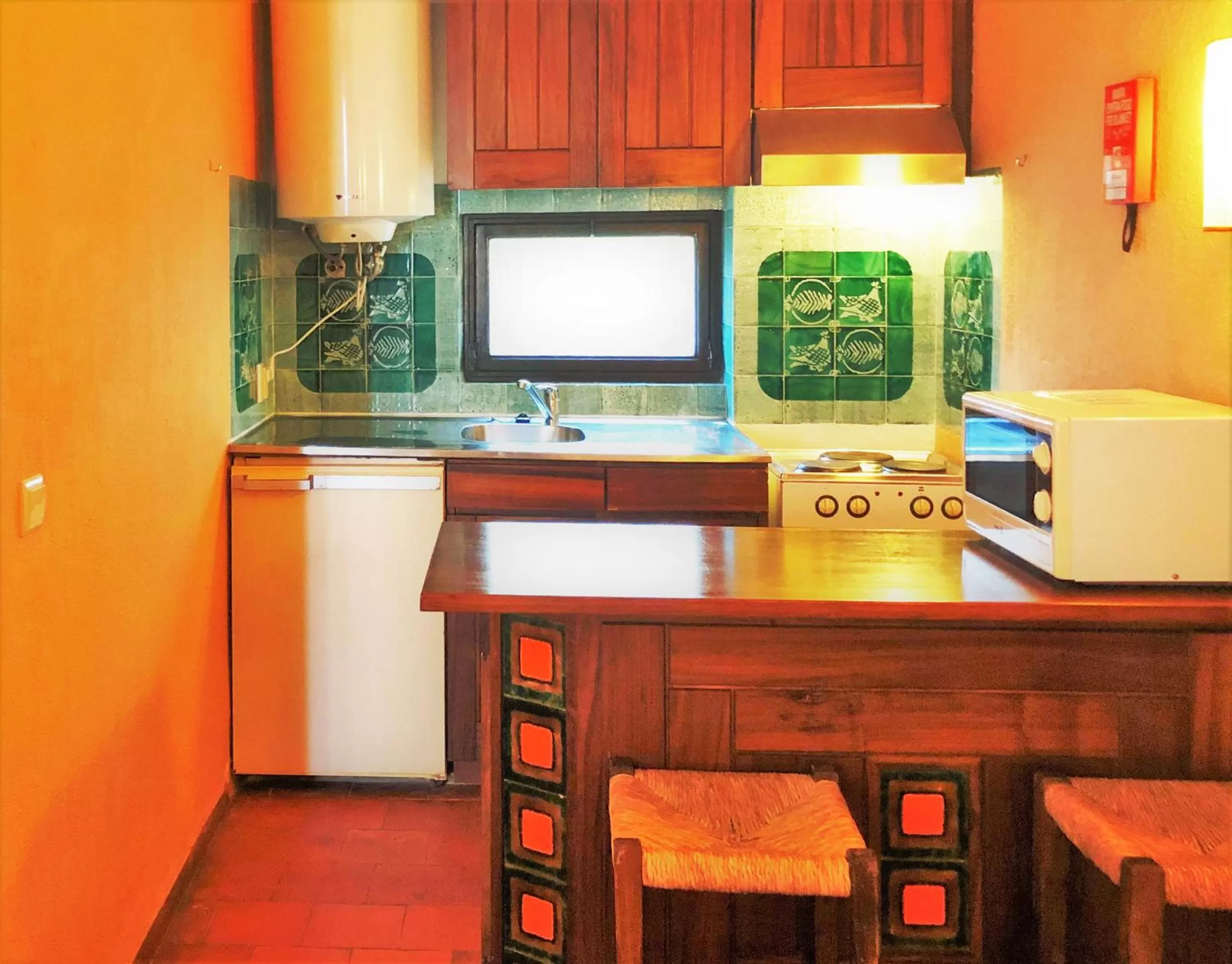 Kitchen or kitchenette in Albufeira Jardim by Umbral