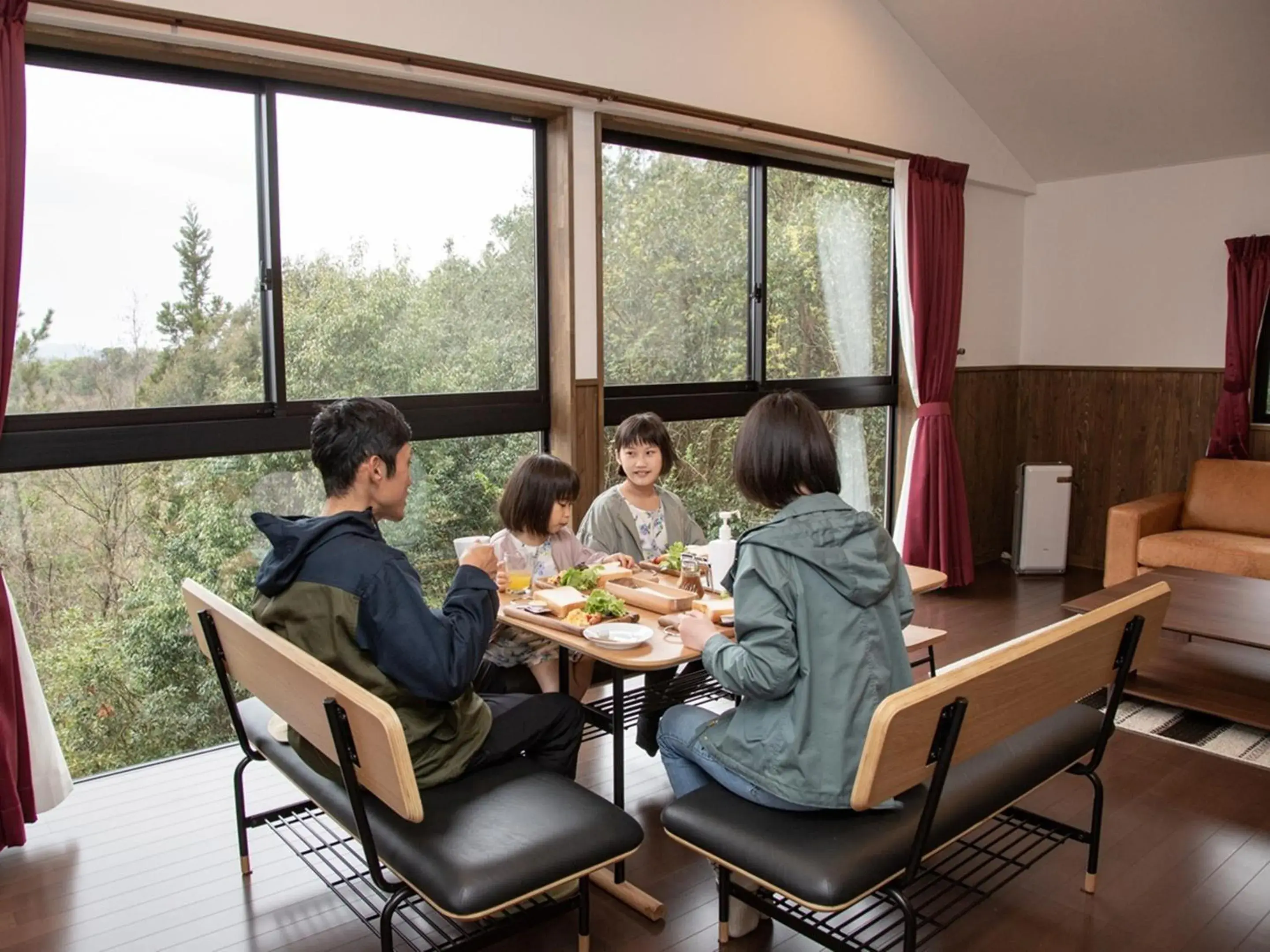 Photo of the whole room in Matsue Forest Park