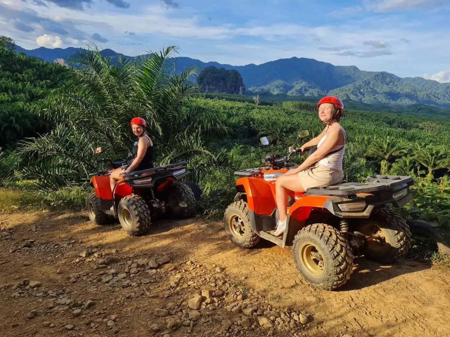 Guests in Khaosok Rainforest Resort