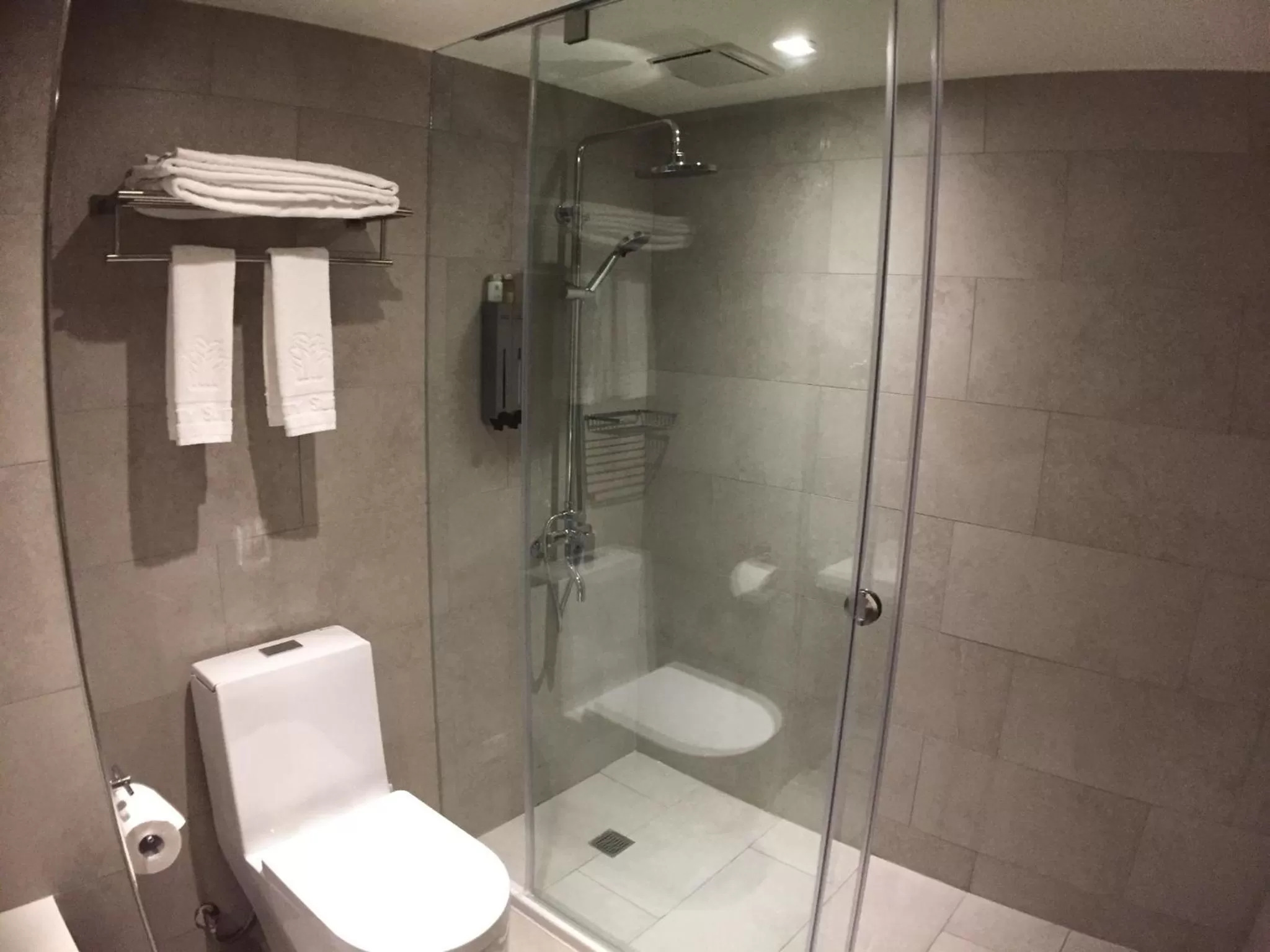 Toilet in City Suites - Taoyuan Gateway