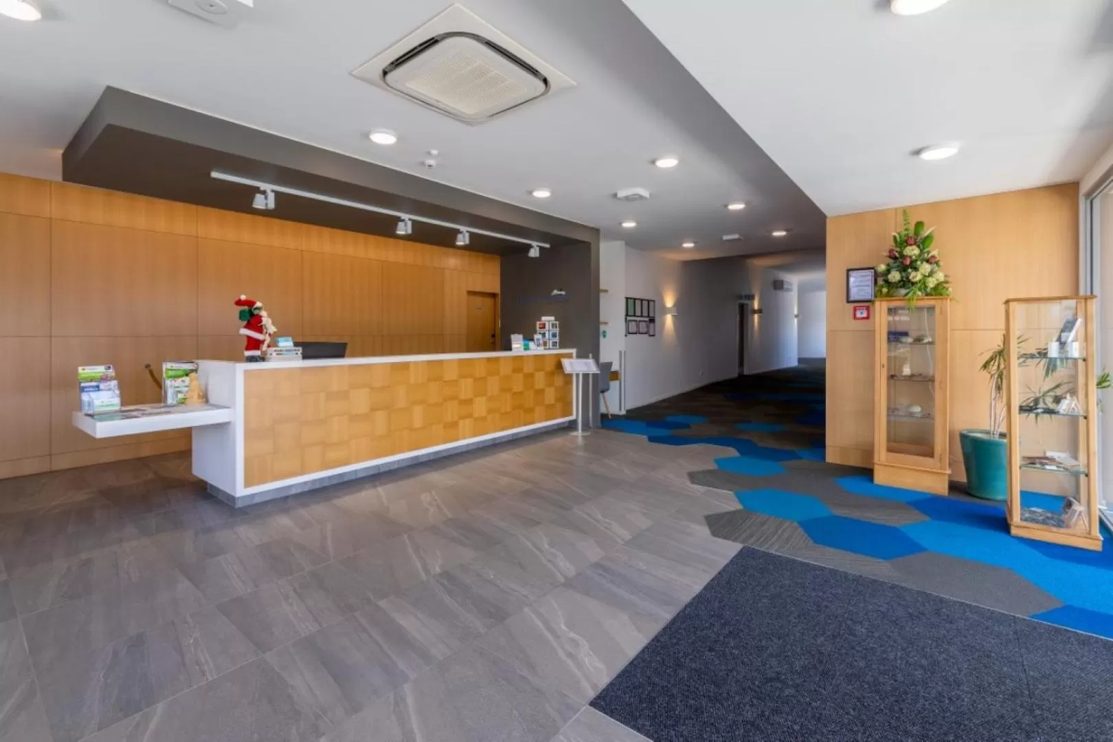 Lobby or reception in Beachfront Hotel Hokitika