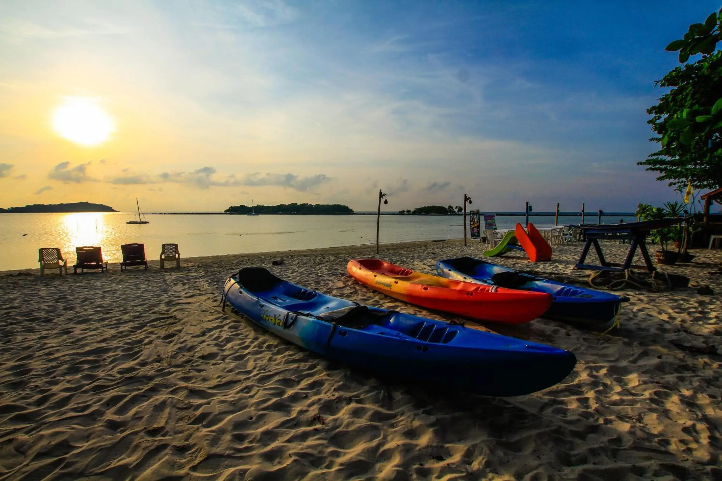 Area and facilities, Beach in Marine Chaweng Beach Resort