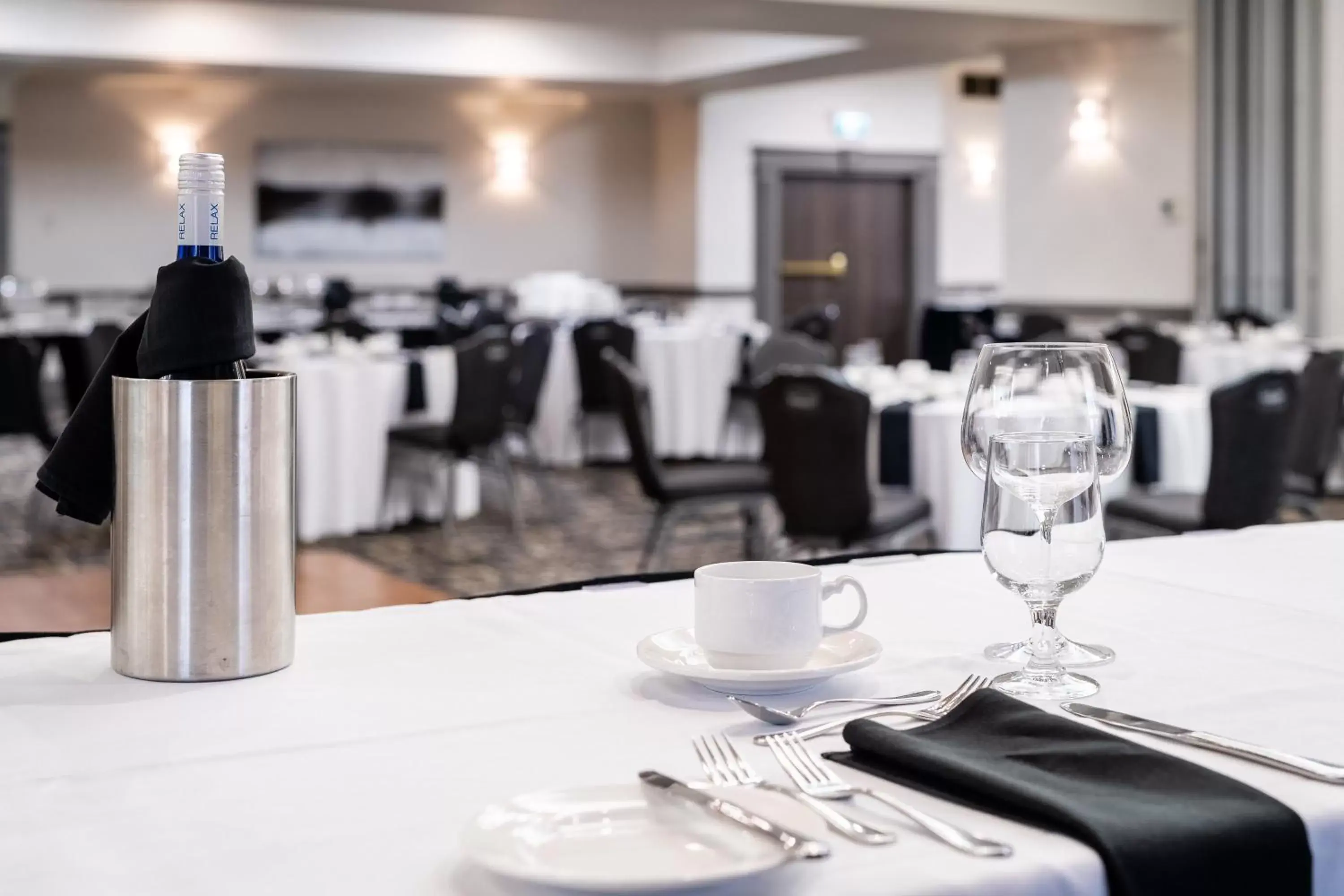 Banquet/Function facilities, Restaurant/Places to Eat in Crowne Plaza Hotel Moncton Downtown, an IHG Hotel